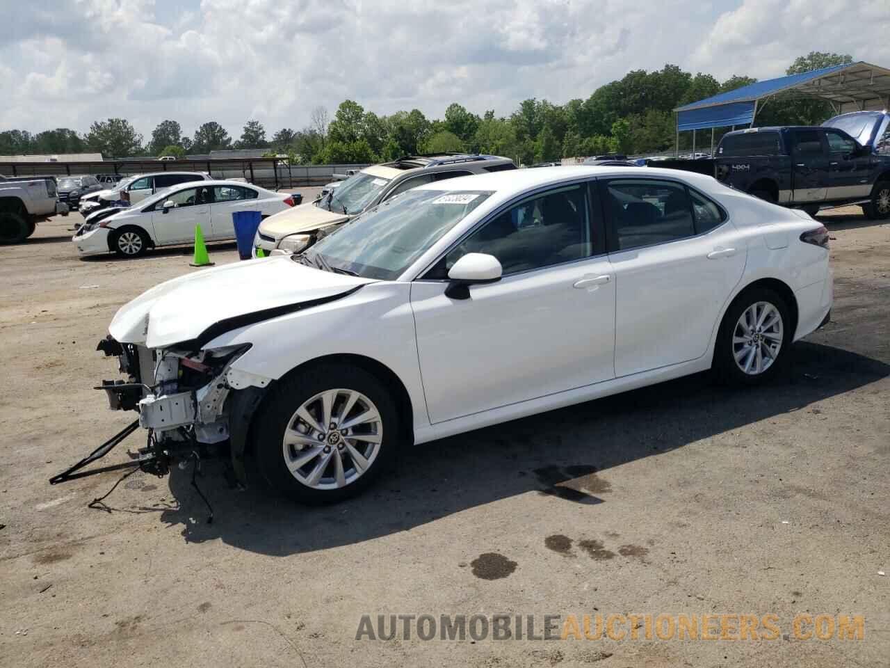 4T1C11AK7RU204571 TOYOTA CAMRY 2024