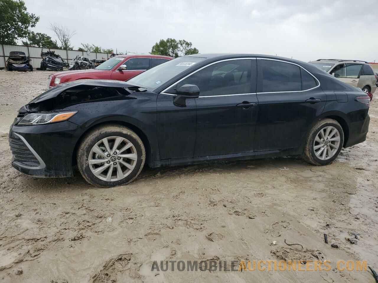 4T1C11AK7RU226845 TOYOTA CAMRY 2024