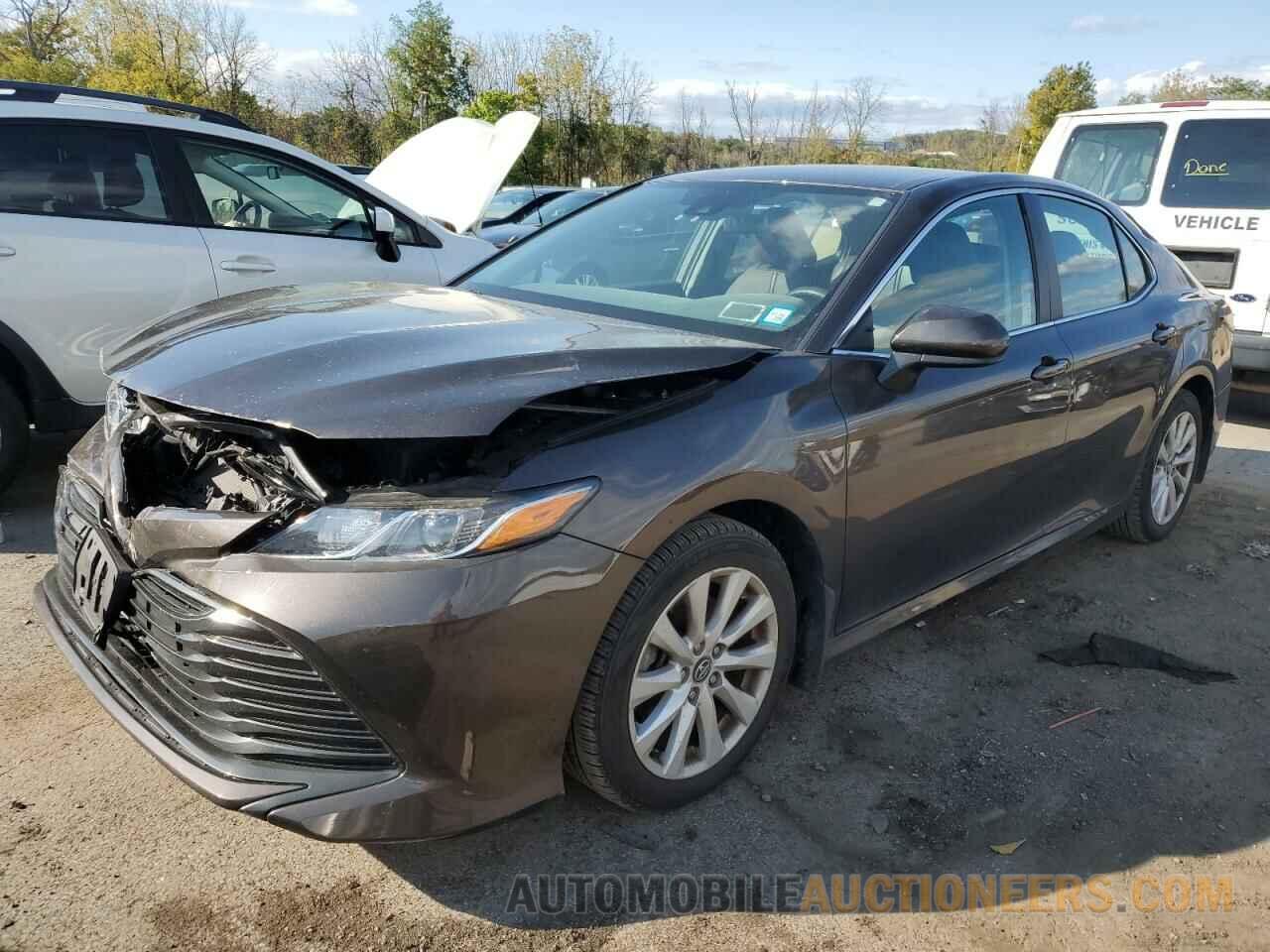 4T1C11AK8LU863895 TOYOTA CAMRY 2020