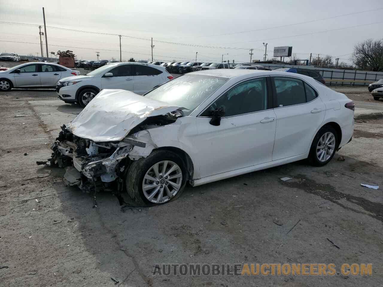 4T1C11AK8MU436363 TOYOTA CAMRY 2021