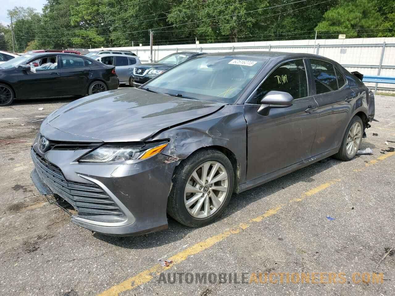 4T1C11AK8MU463174 TOYOTA CAMRY 2021