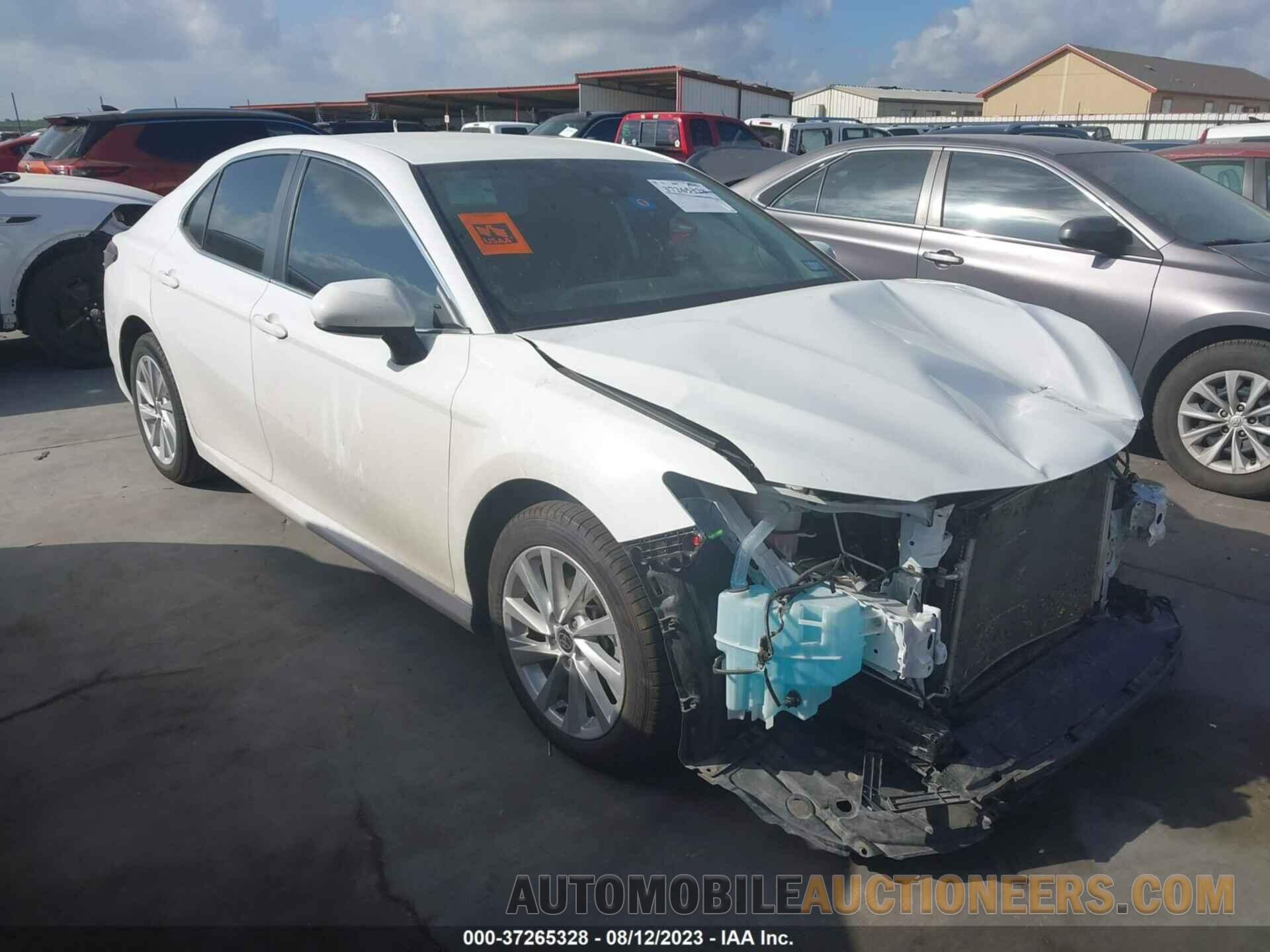 4T1C11AK8MU465281 TOYOTA CAMRY 2021