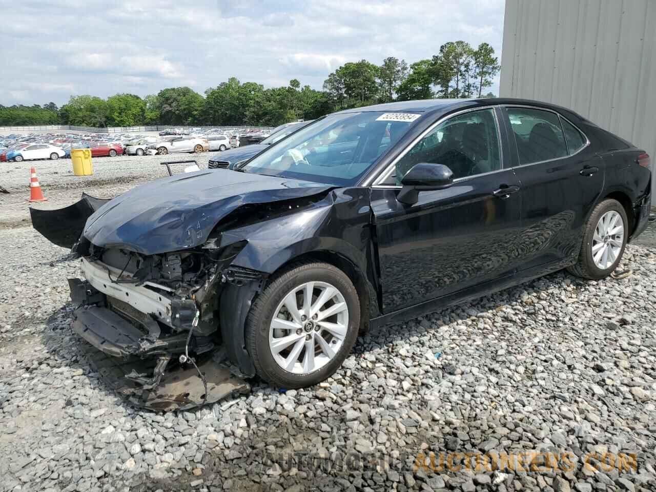 4T1C11AK8MU496174 TOYOTA CAMRY 2021