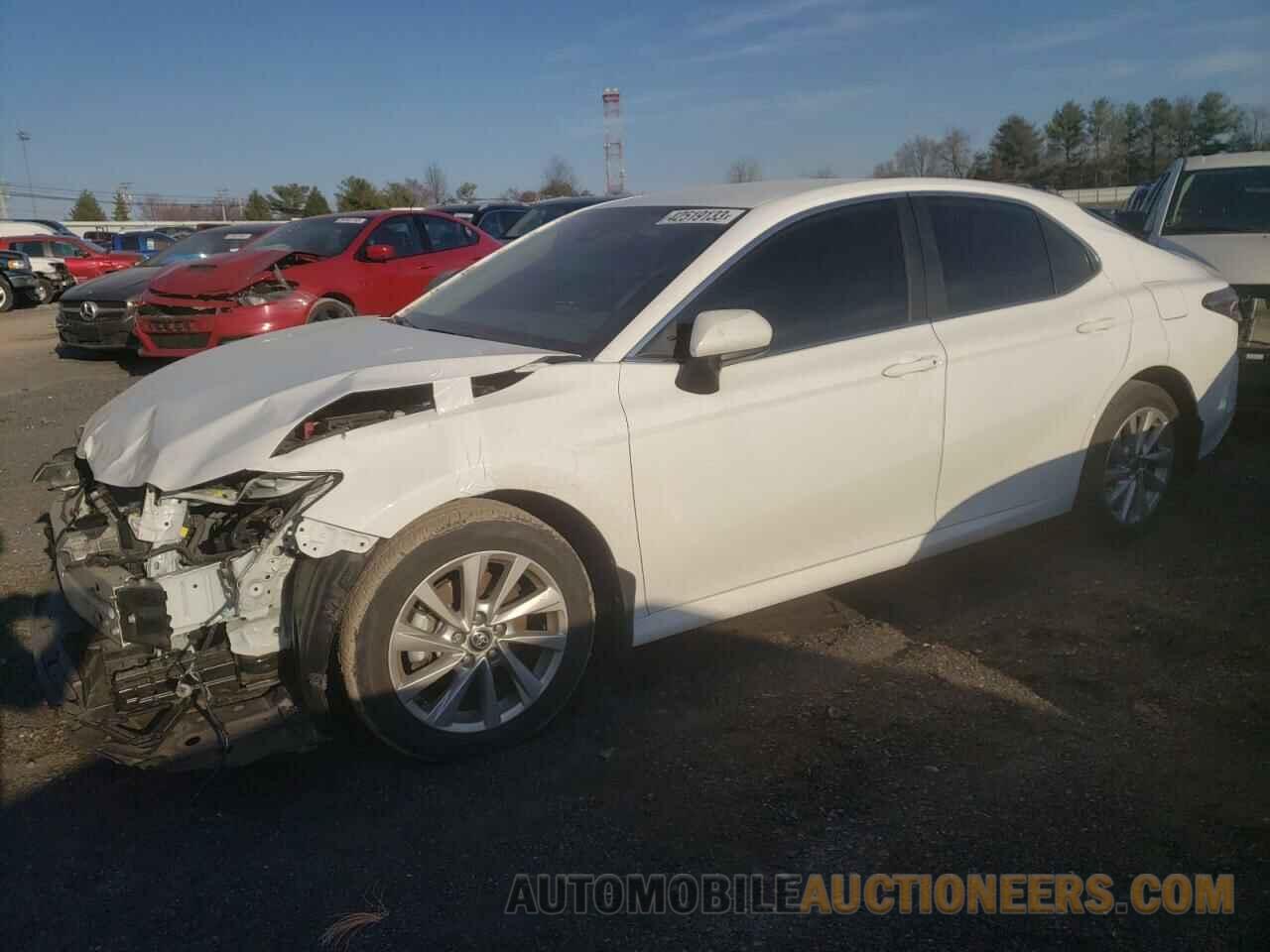 4T1C11AK8MU555465 TOYOTA CAMRY 2021