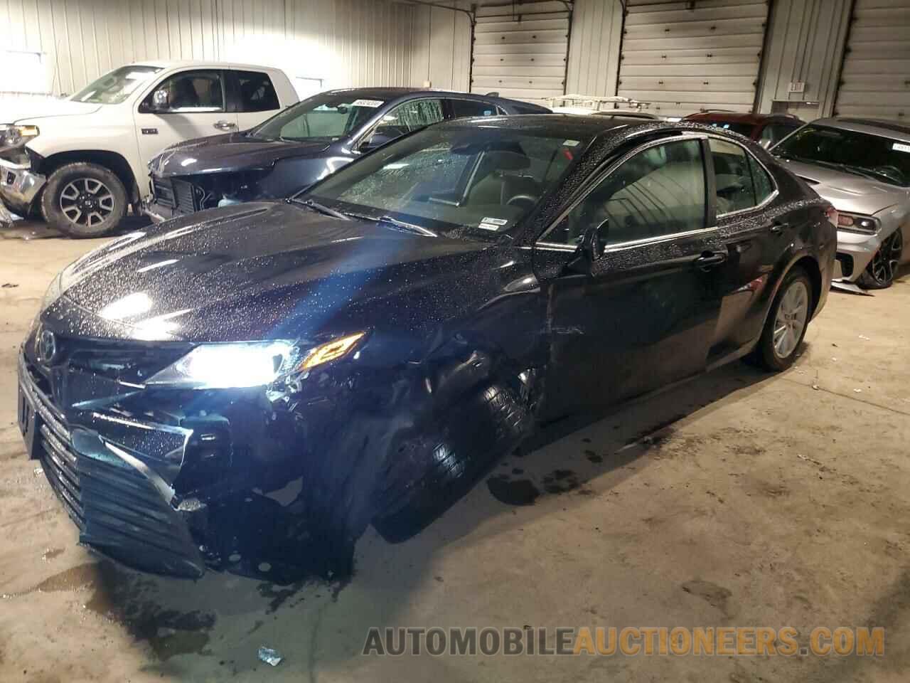 4T1C11AK8MU582617 TOYOTA CAMRY 2021