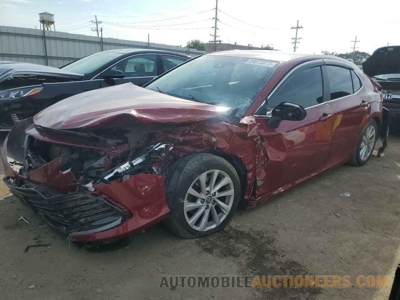 4T1C11AK8MU607046 TOYOTA CAMRY 2021