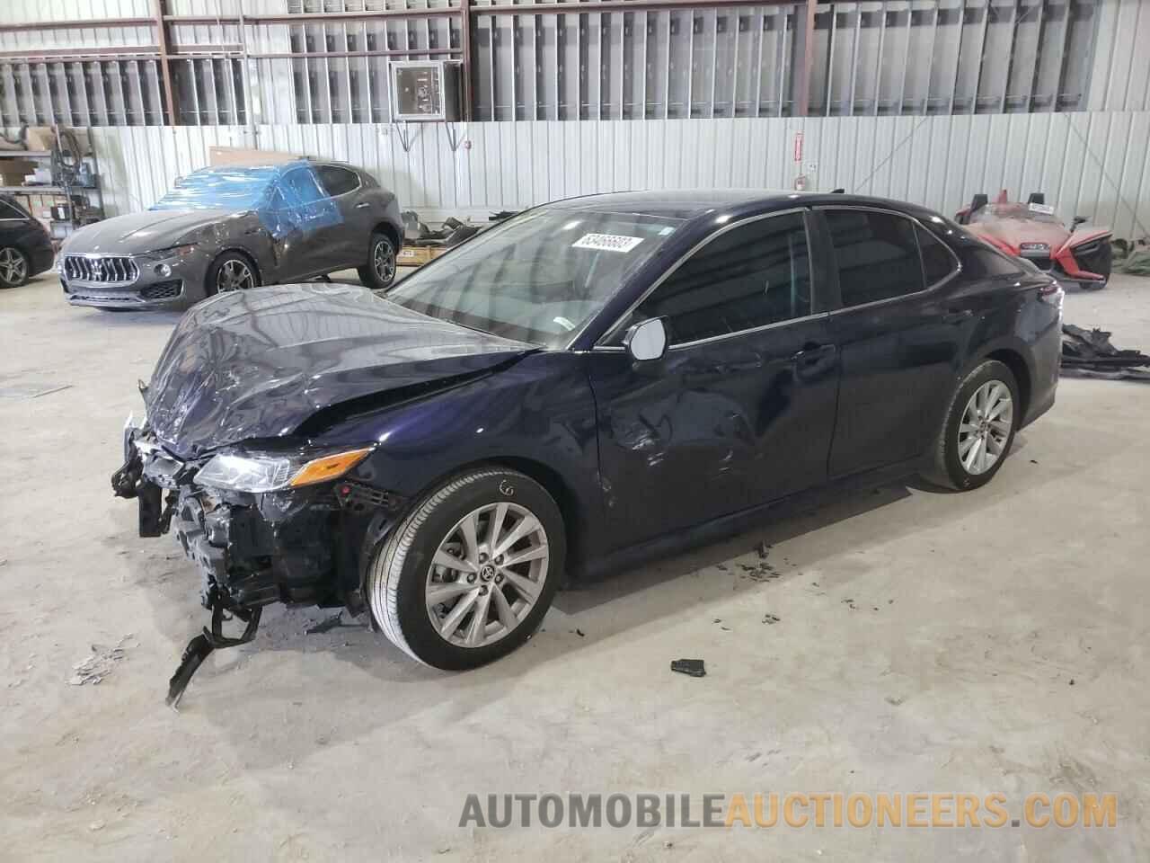 4T1C11AK8MU608066 TOYOTA CAMRY 2021