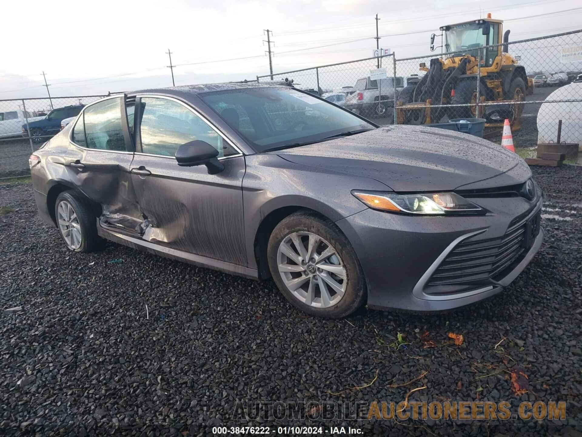 4T1C11AK8NU041245 TOYOTA CAMRY 2022