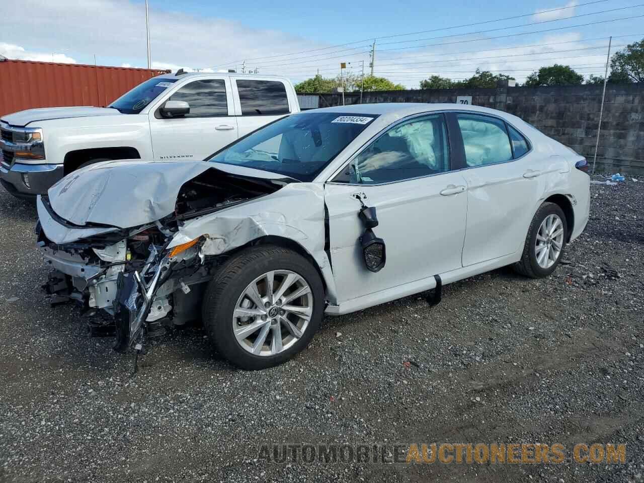 4T1C11AK8NU072754 TOYOTA CAMRY 2022