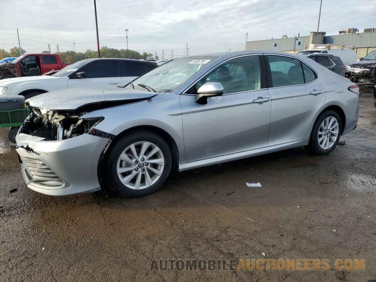 4T1C11AK8NU620879 TOYOTA CAMRY 2022