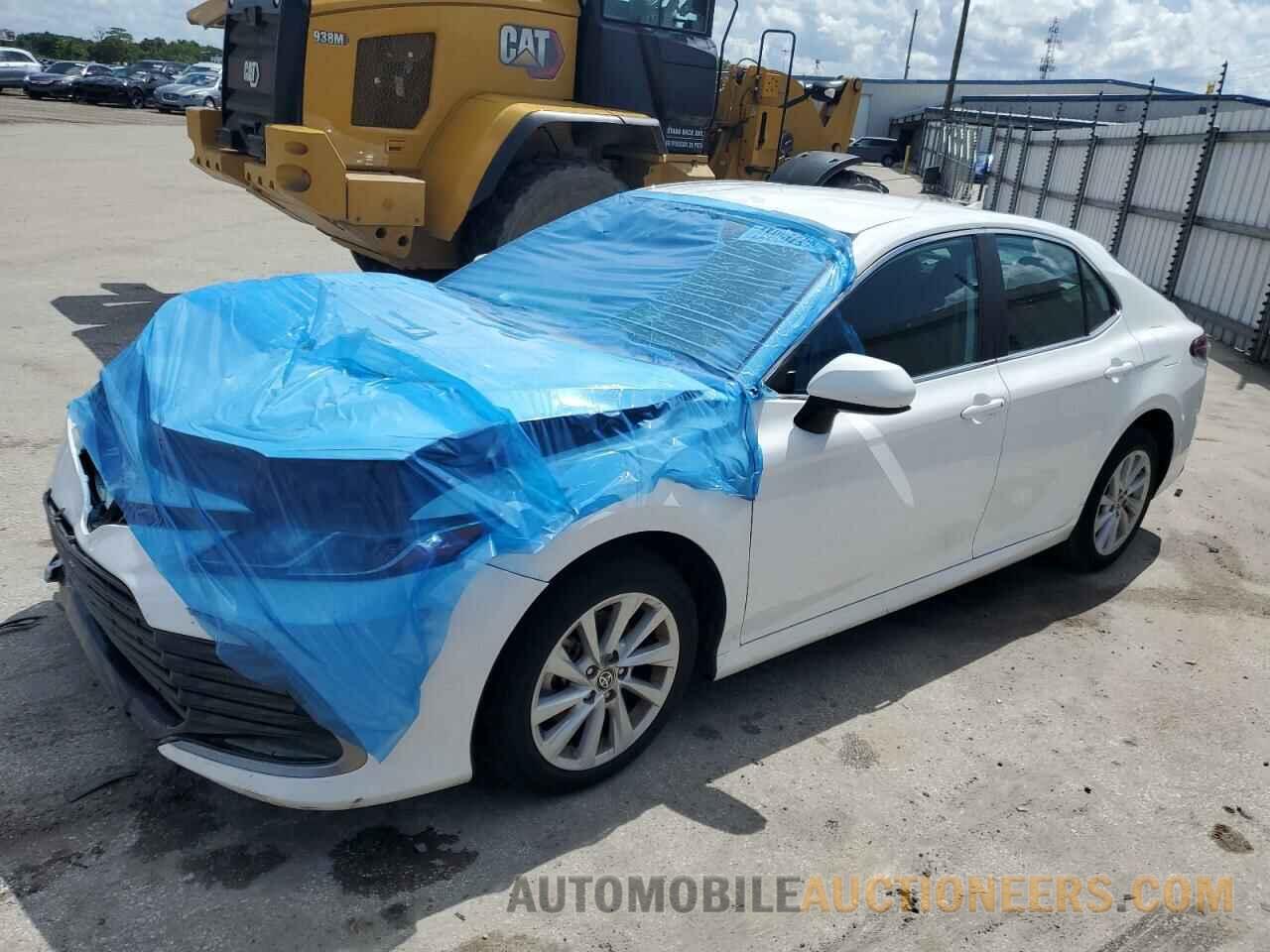 4T1C11AK8NU664252 TOYOTA CAMRY 2022