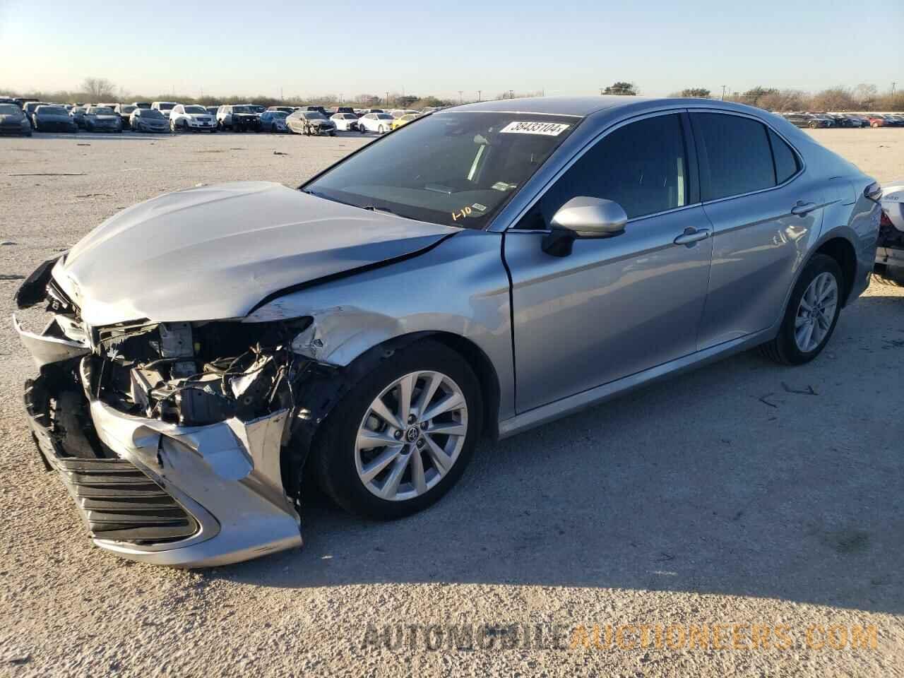 4T1C11AK8PU742905 TOYOTA CAMRY 2023