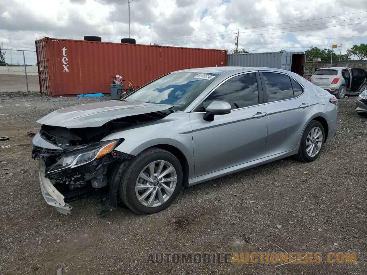 4T1C11AK8PU809504 TOYOTA CAMRY 2023