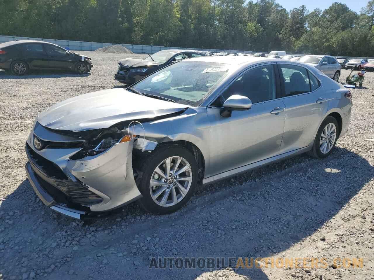 4T1C11AK8RU843199 TOYOTA CAMRY 2024