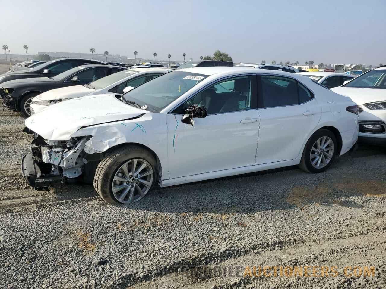 4T1C11AK8RU869771 TOYOTA CAMRY 2024