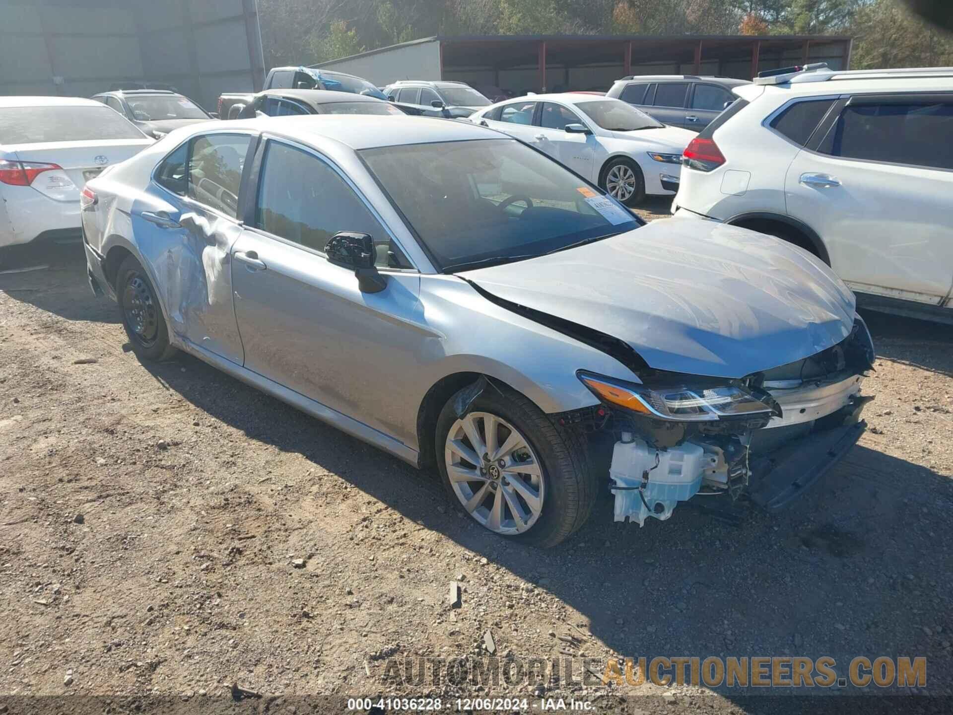 4T1C11AK8RU901408 TOYOTA CAMRY 2024