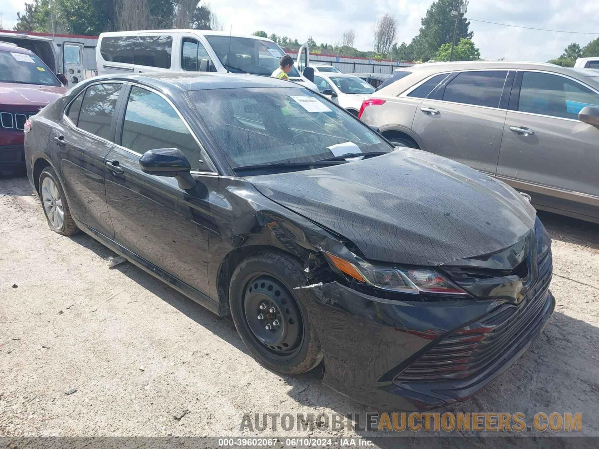 4T1C11AK9LU945215 TOYOTA CAMRY 2020