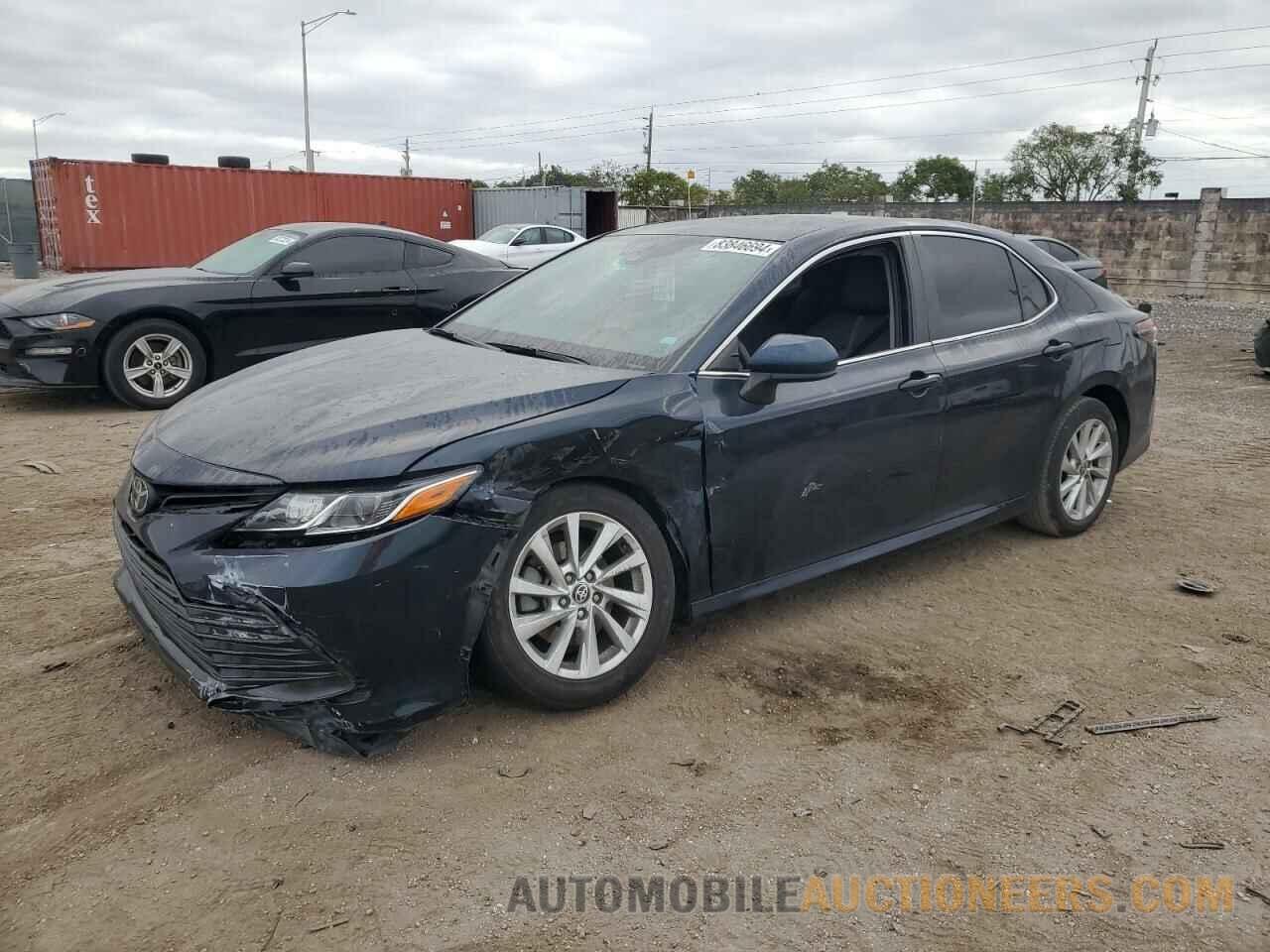 4T1C11AK9MU467976 TOYOTA CAMRY 2021