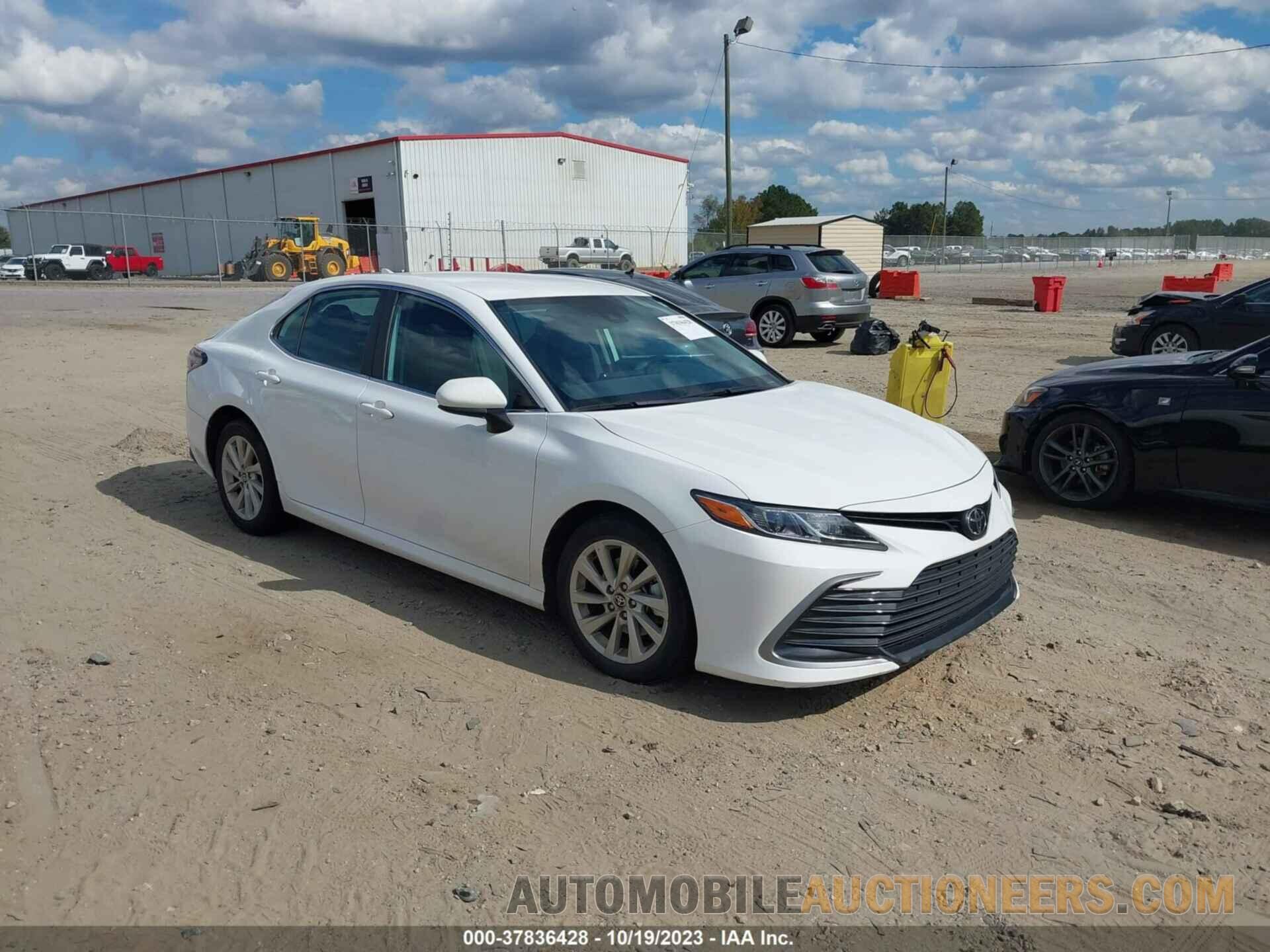 4T1C11AK9MU566362 TOYOTA CAMRY 2021