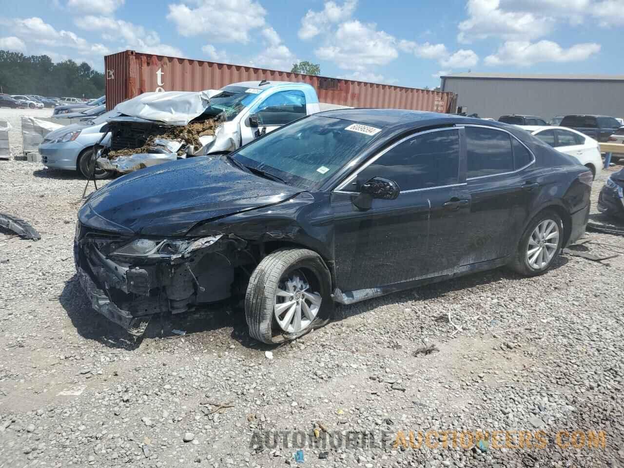 4T1C11AK9MU572839 TOYOTA CAMRY 2021