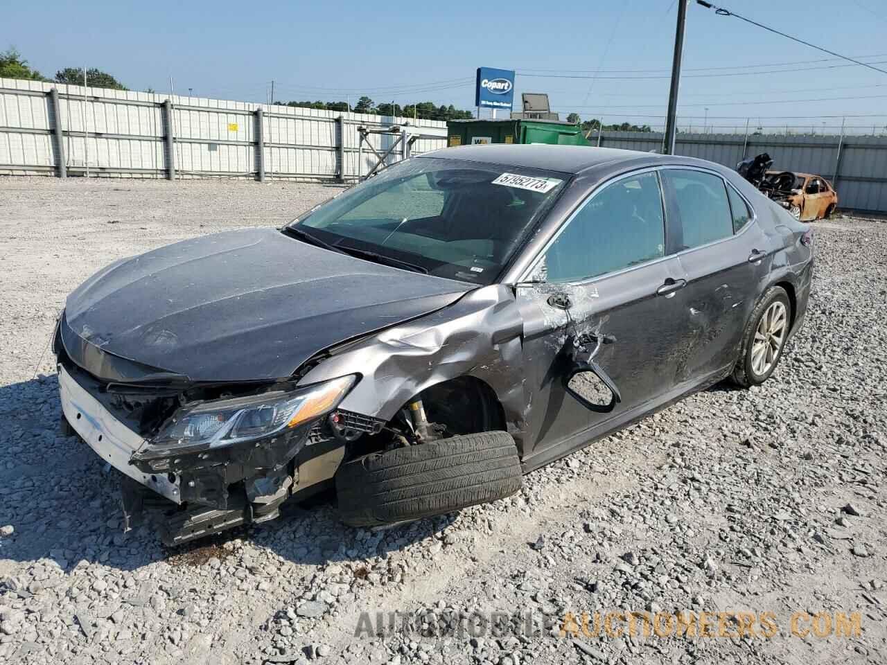 4T1C11AK9NU048124 TOYOTA CAMRY 2022