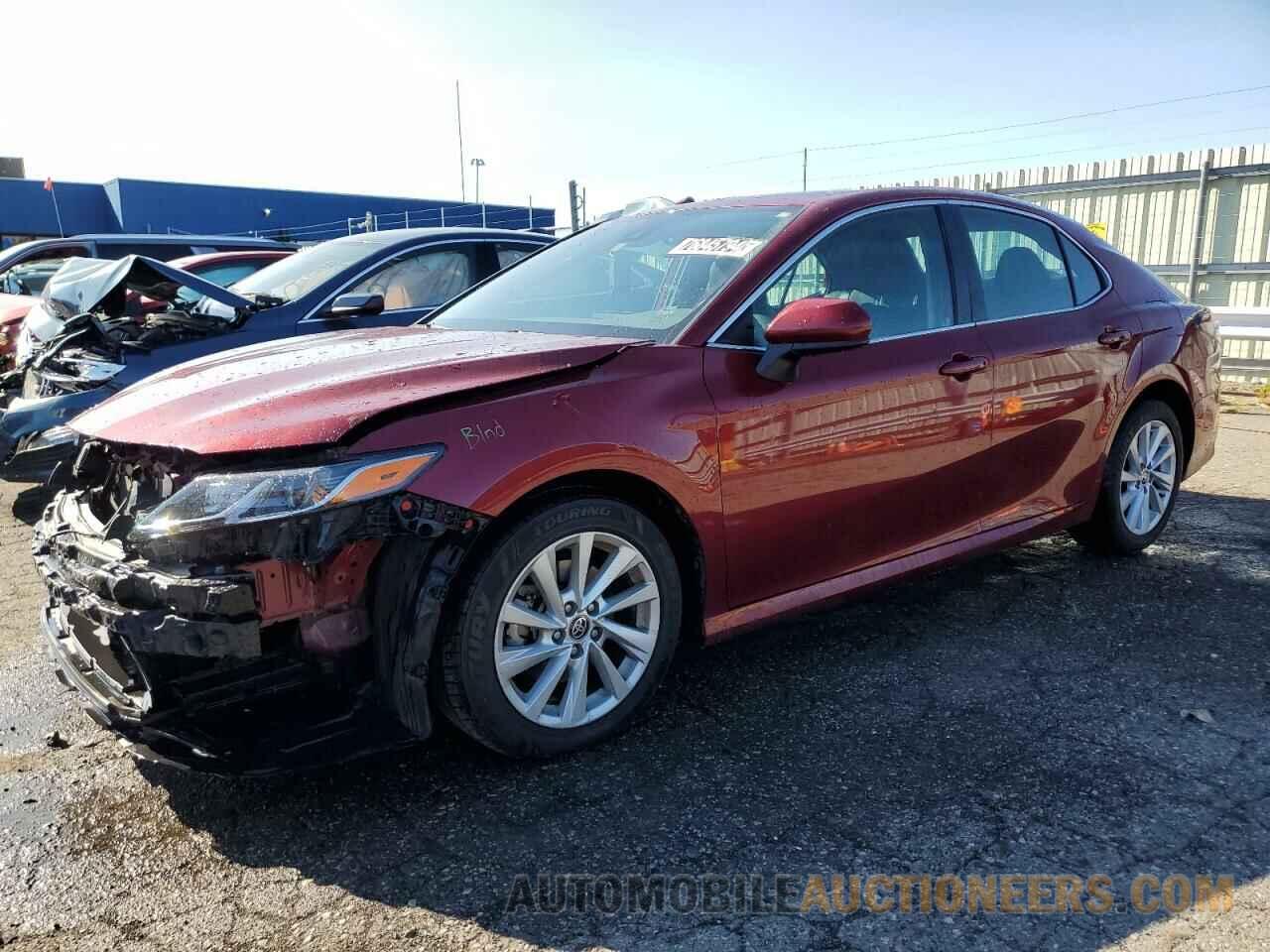 4T1C11AK9NU071757 TOYOTA CAMRY 2022