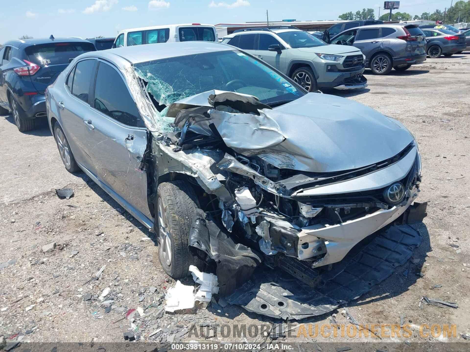 4T1C11AK9NU683599 TOYOTA CAMRY 2022