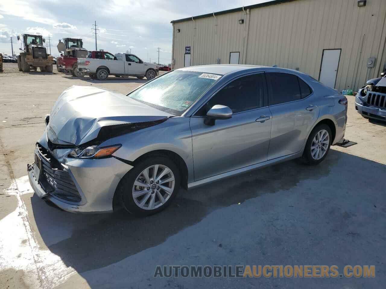 4T1C11AK9NU688916 TOYOTA CAMRY 2022