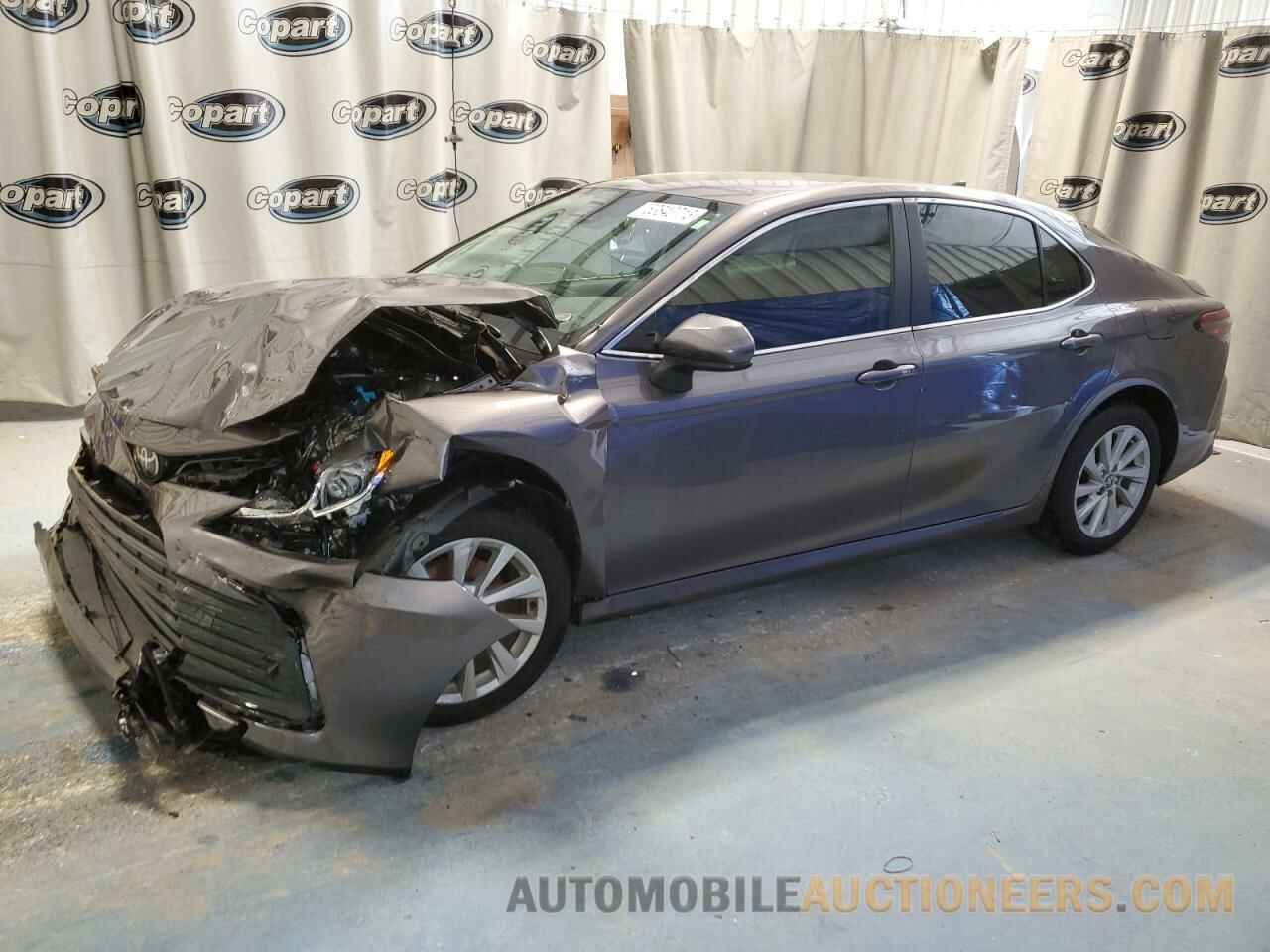 4T1C11AK9NU706525 TOYOTA CAMRY 2022