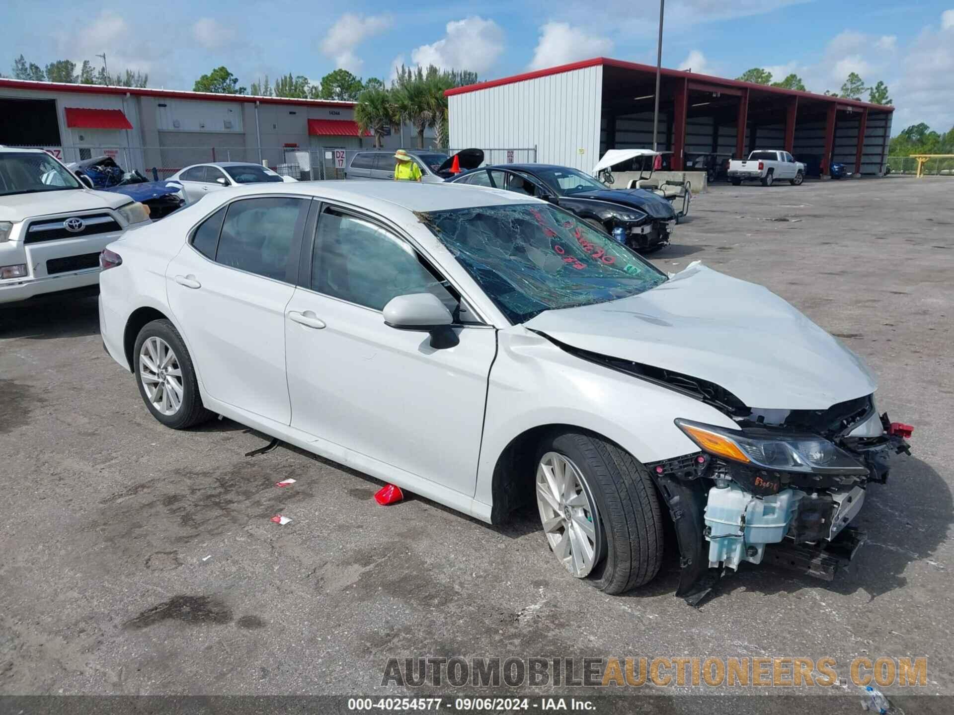 4T1C11AK9PU083958 TOYOTA CAMRY 2023