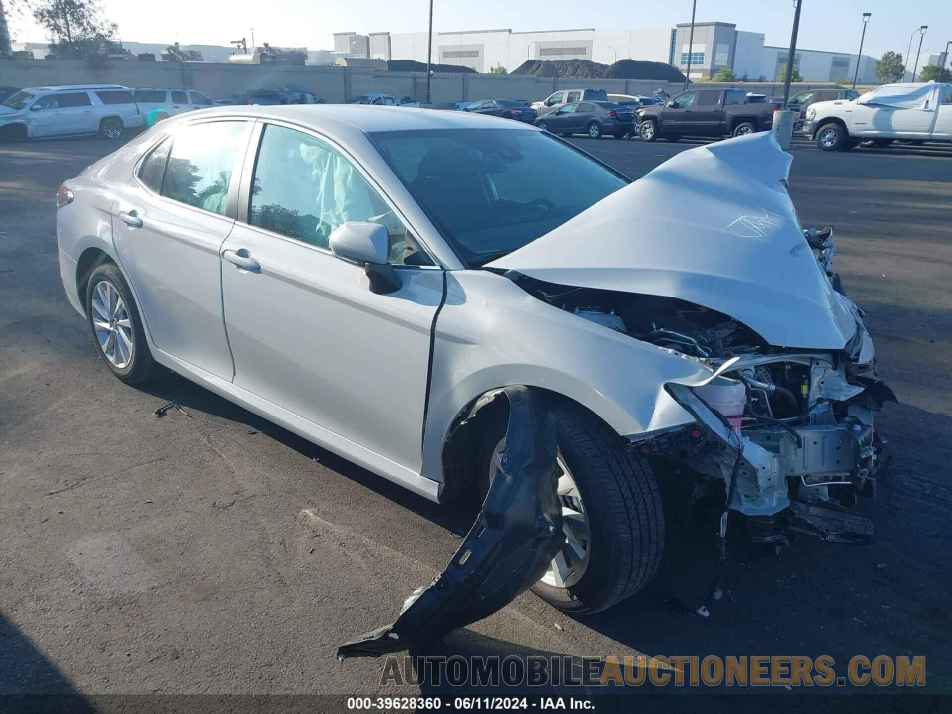 4T1C11AK9RU260849 TOYOTA CAMRY 2024