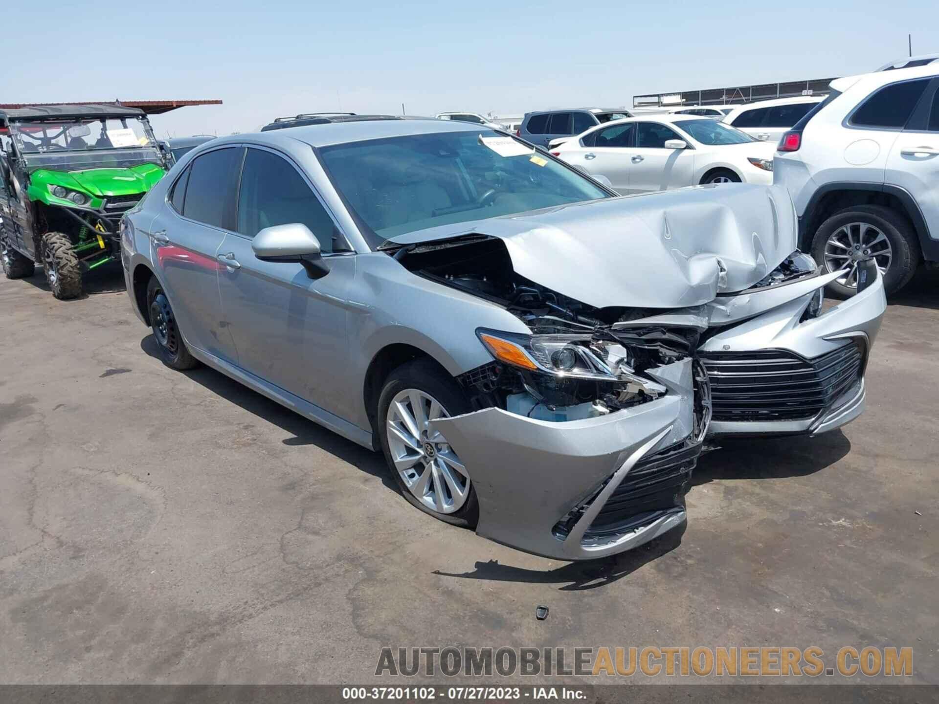 4T1C11AKXMU437949 TOYOTA CAMRY 2021