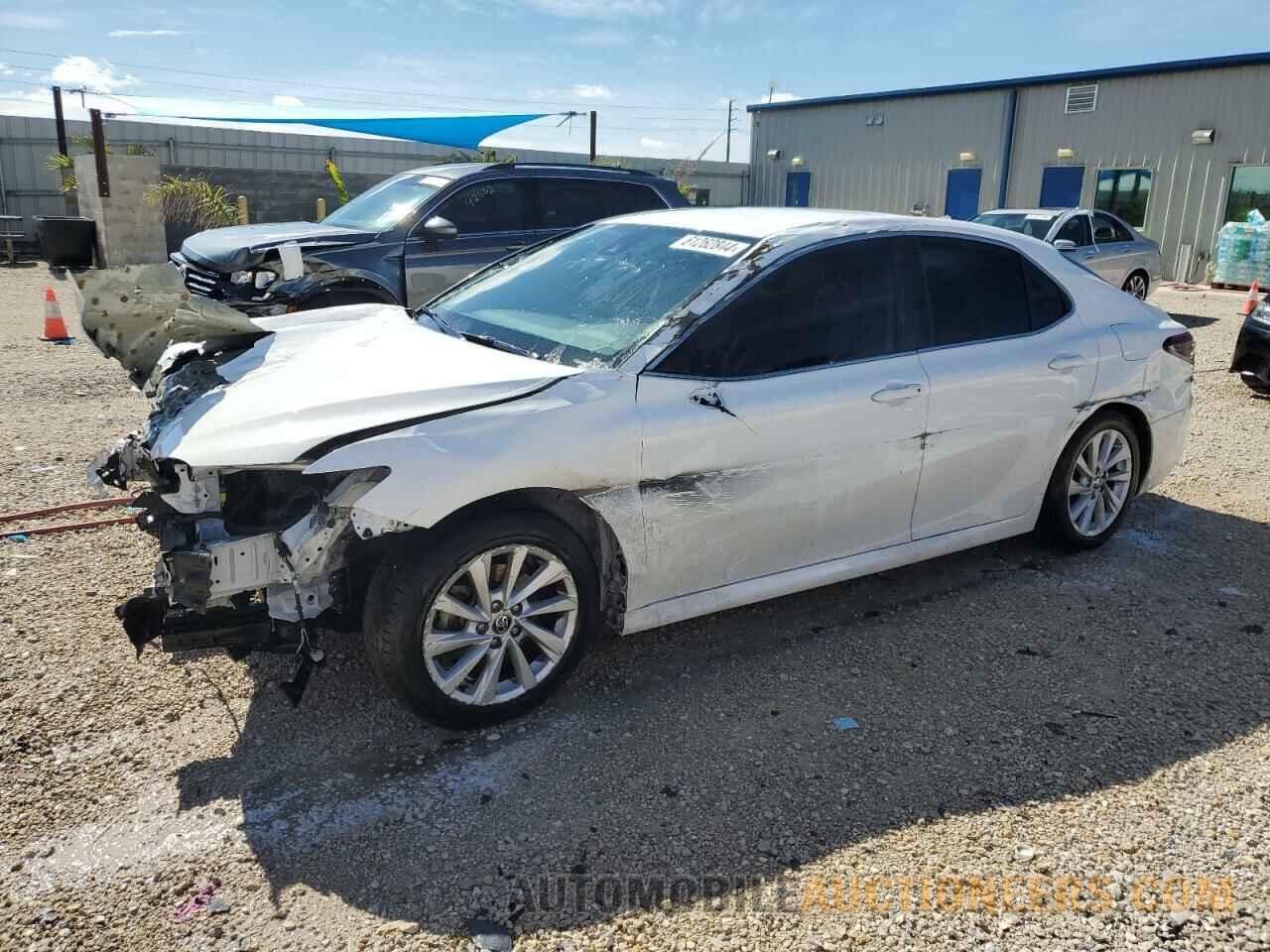 4T1C11AKXMU464942 TOYOTA CAMRY 2021