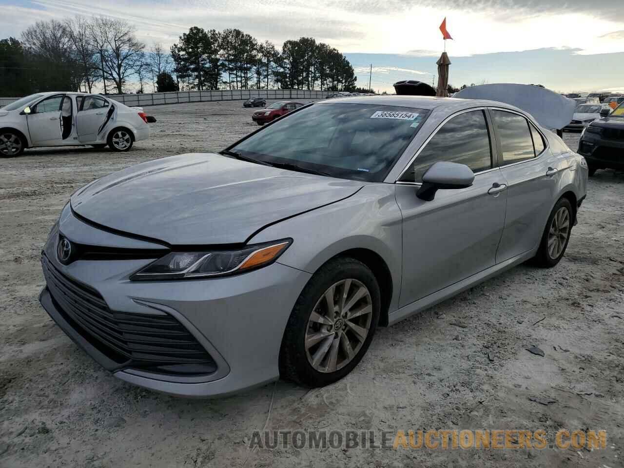 4T1C11AKXMU467825 TOYOTA CAMRY 2021