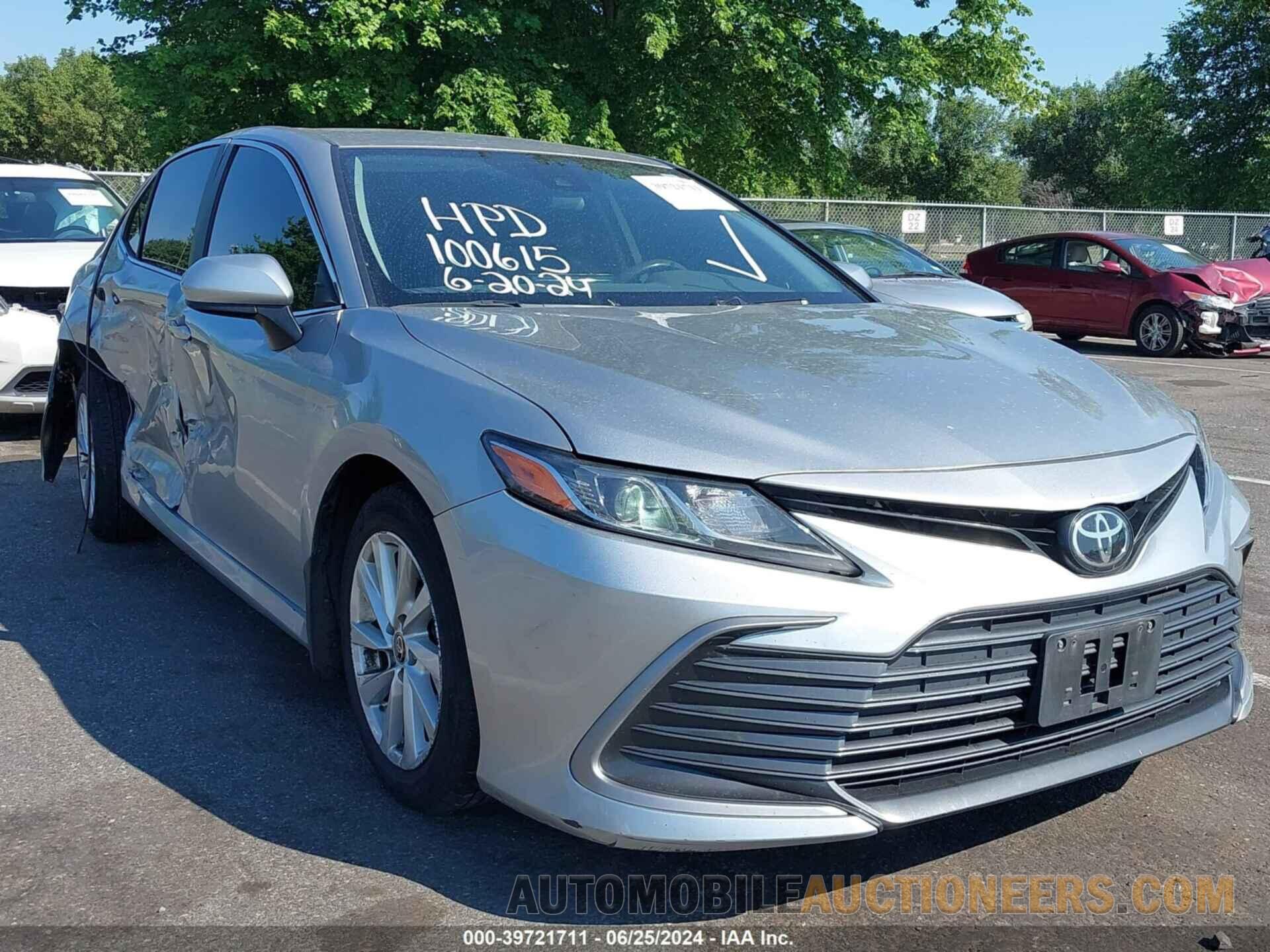 4T1C11AKXMU473155 TOYOTA CAMRY 2021