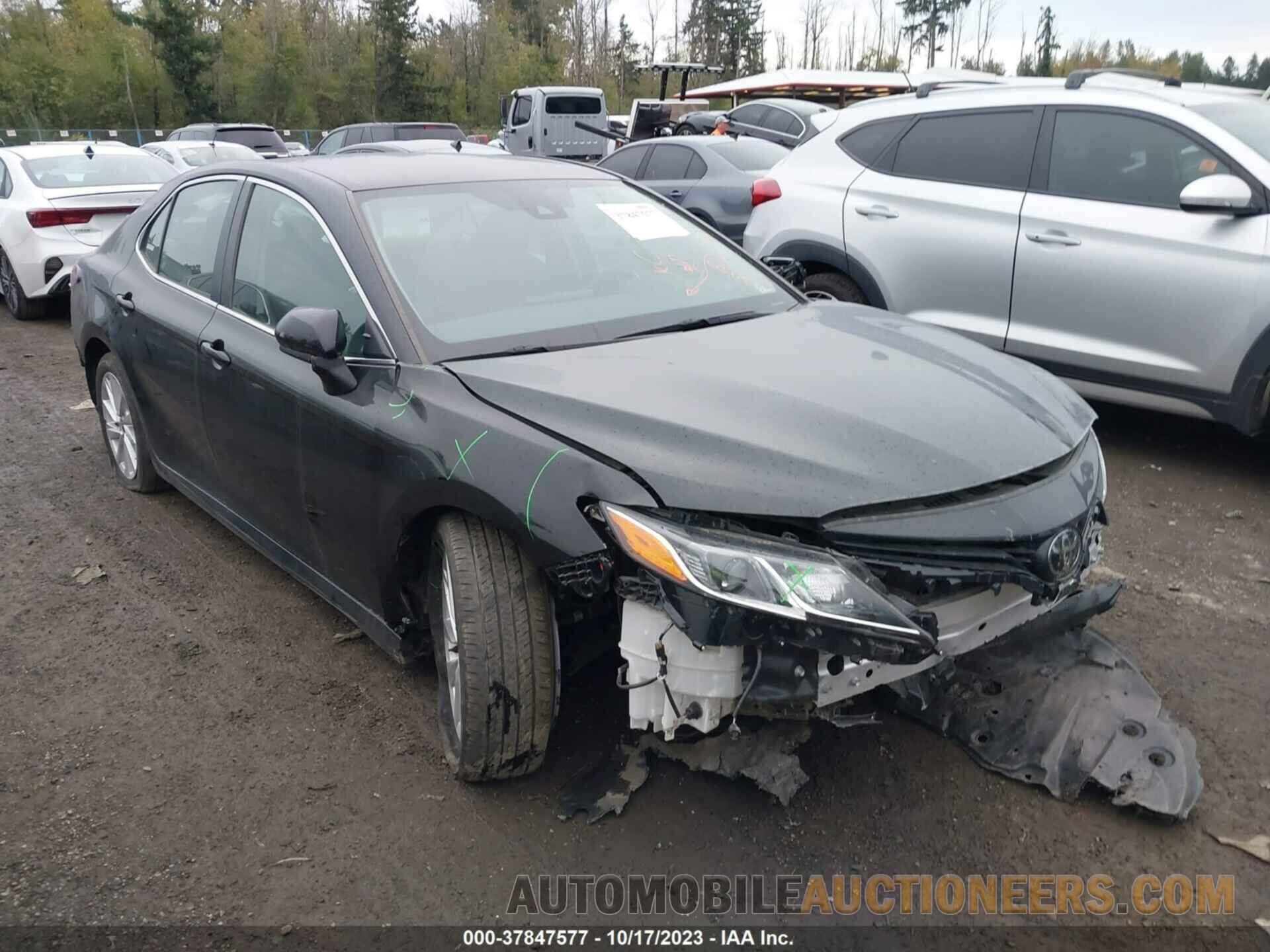 4T1C11AKXMU495740 TOYOTA CAMRY 2021