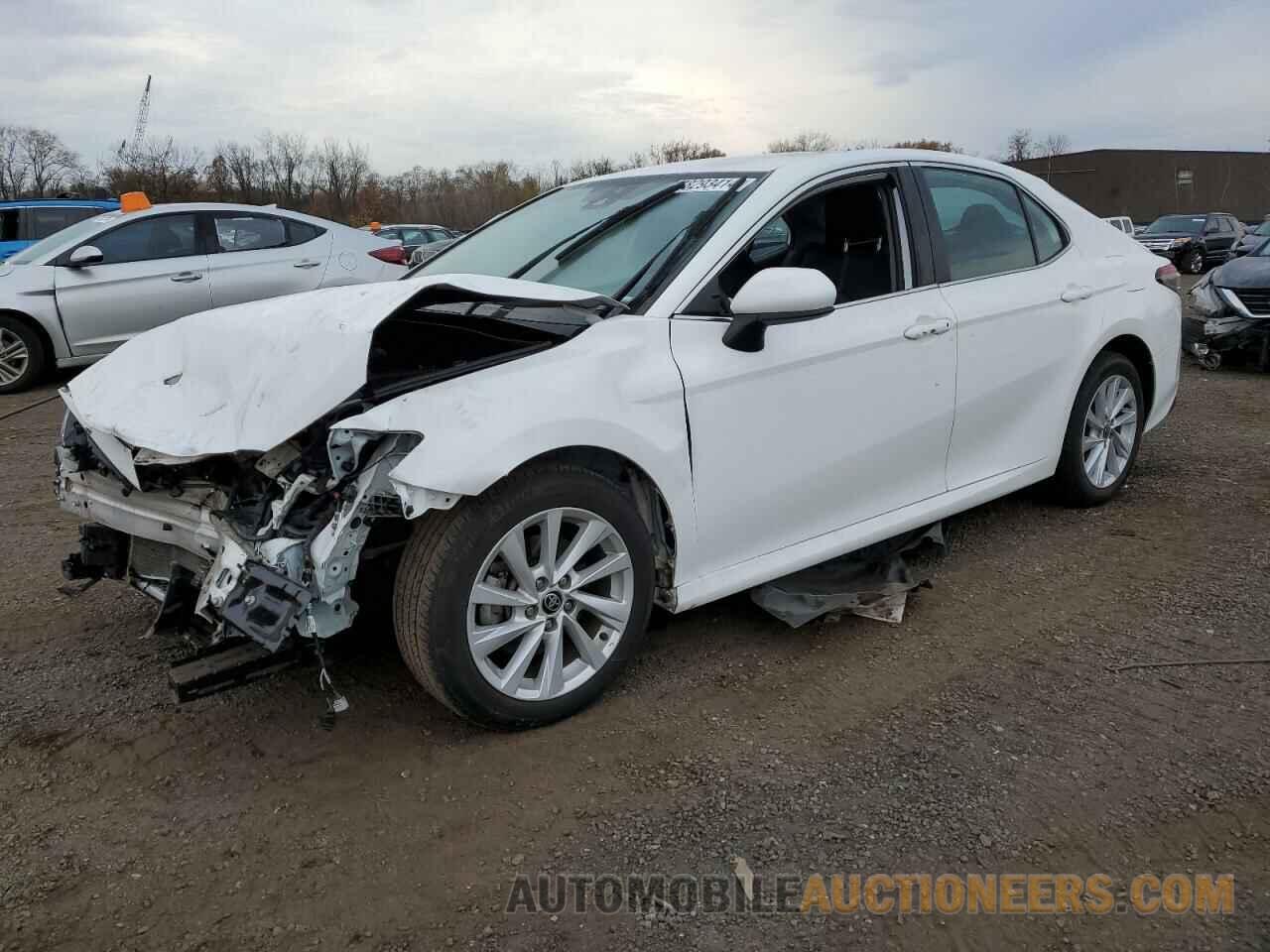 4T1C11AKXMU512763 TOYOTA CAMRY 2021