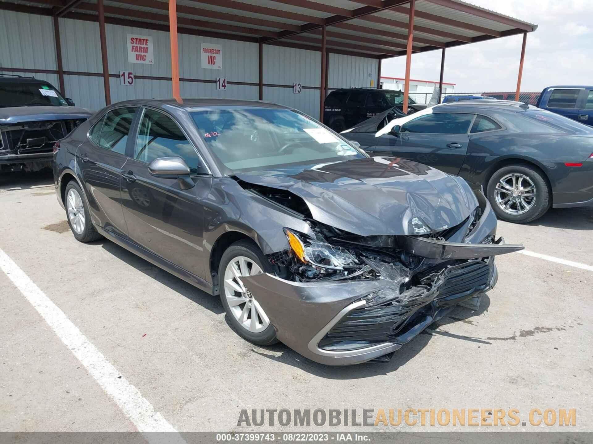 4T1C11AKXMU547884 TOYOTA CAMRY 2021