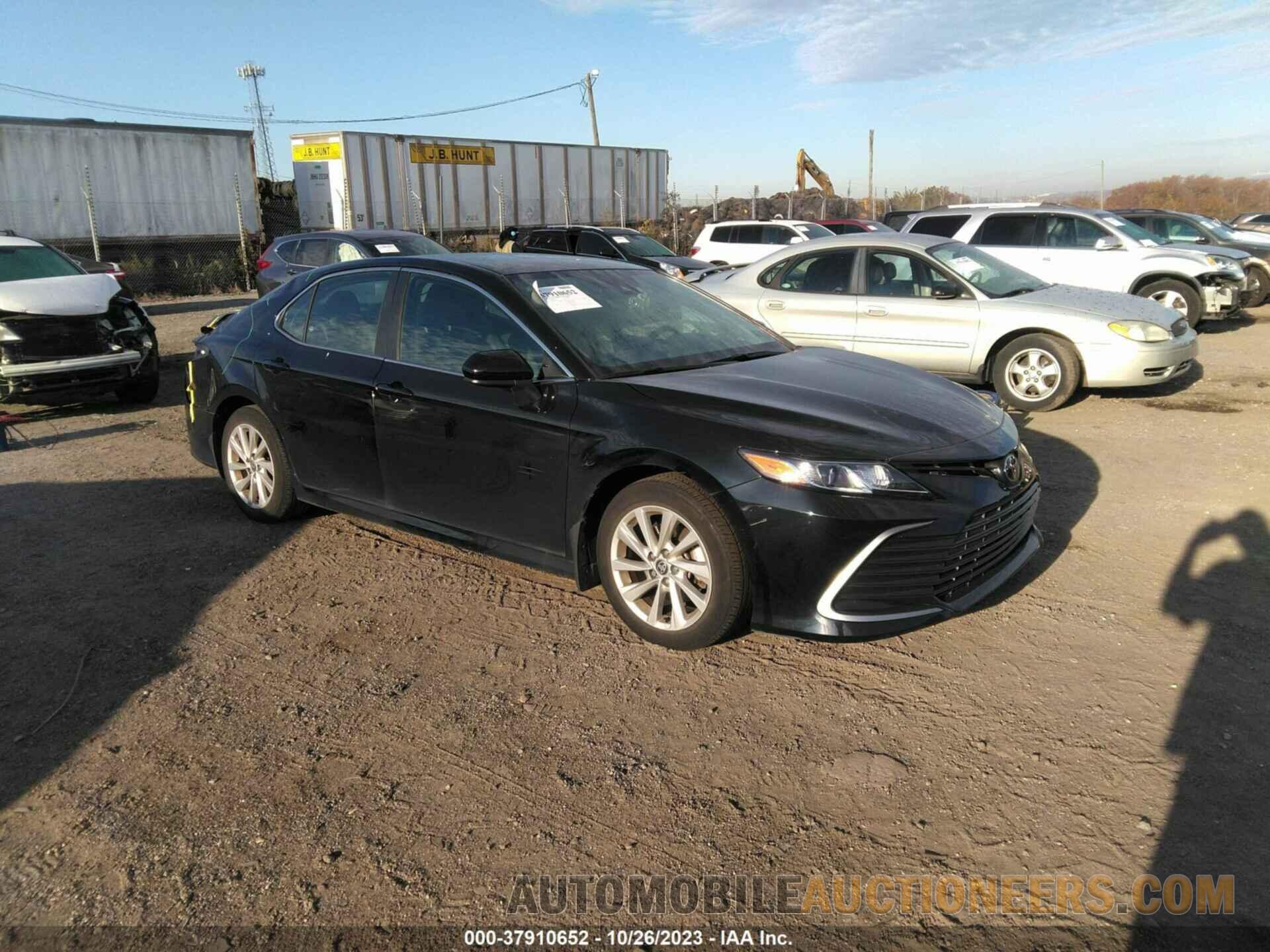 4T1C11AKXMU553202 TOYOTA CAMRY 2021