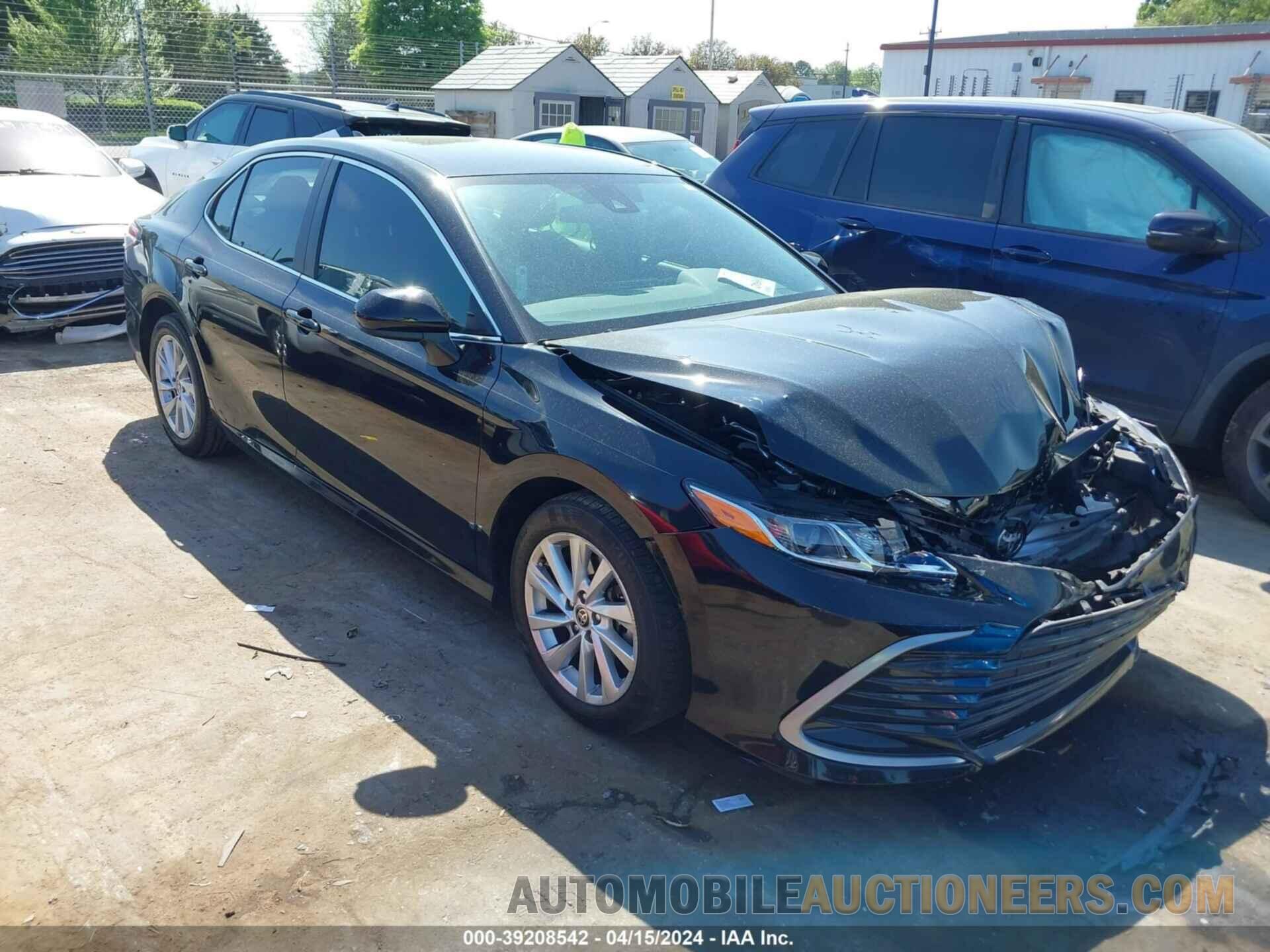 4T1C11AKXMU559601 TOYOTA CAMRY 2021