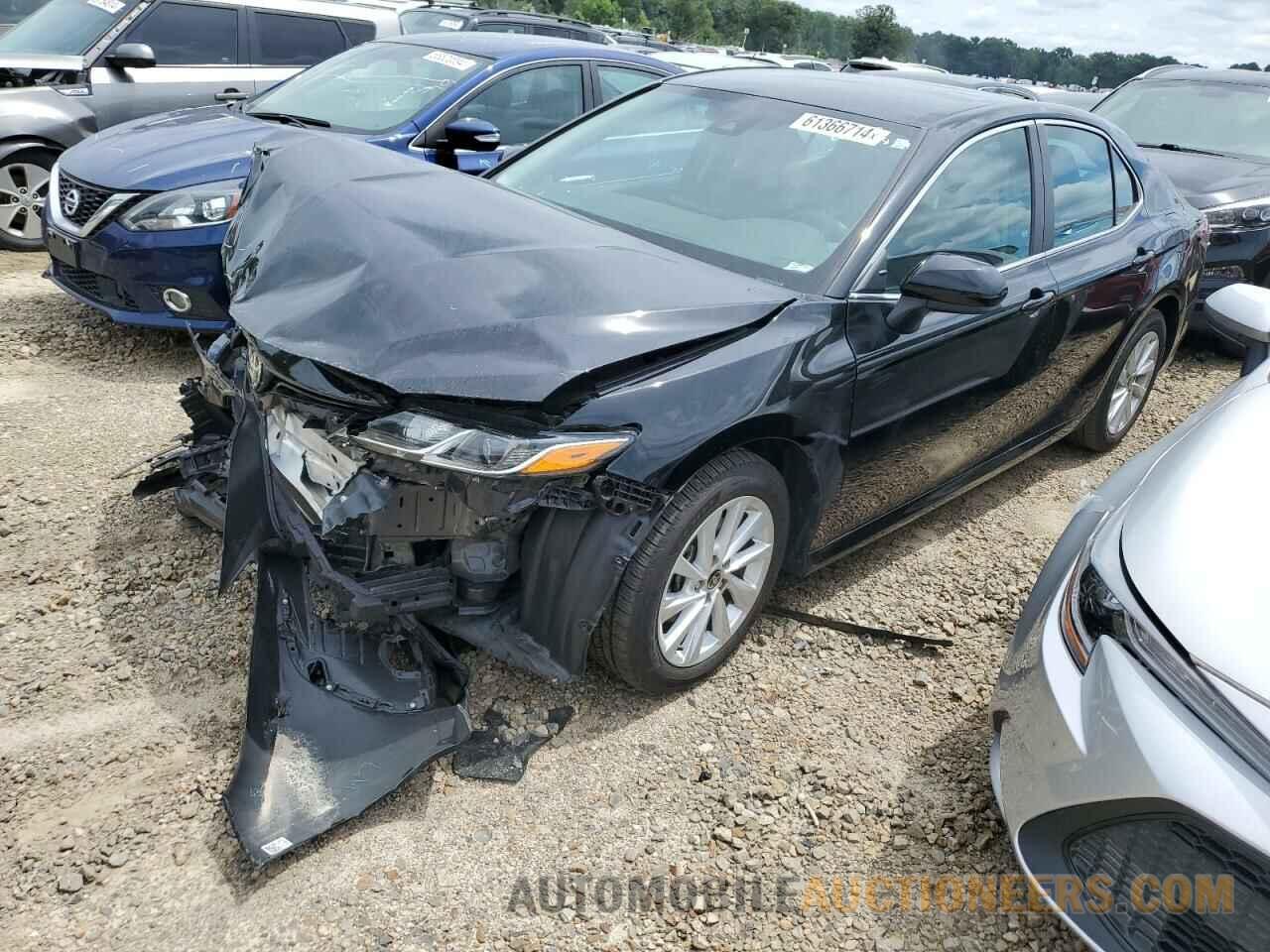 4T1C11AKXMU572803 TOYOTA CAMRY 2021