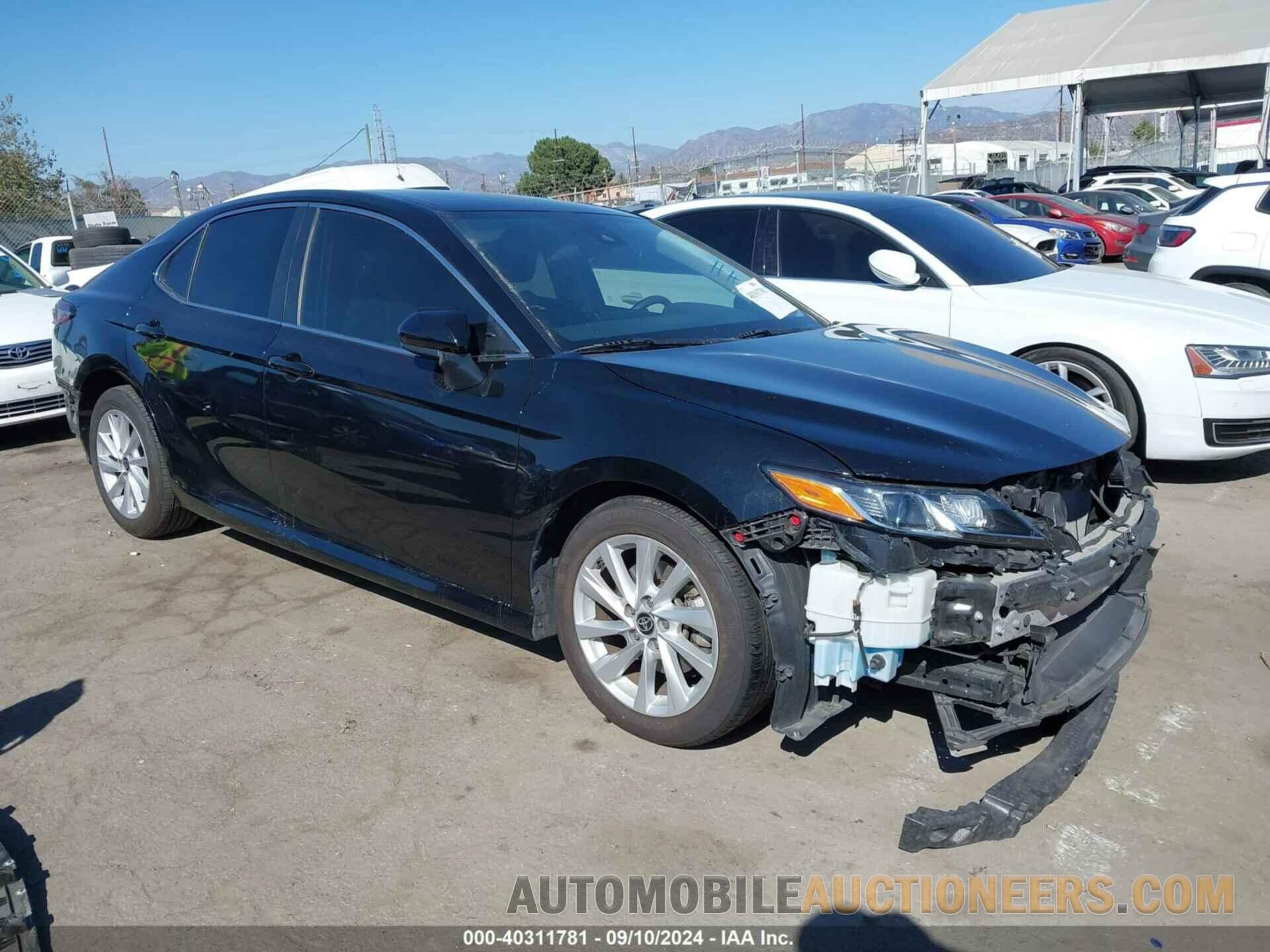 4T1C11AKXMU589343 TOYOTA CAMRY 2021