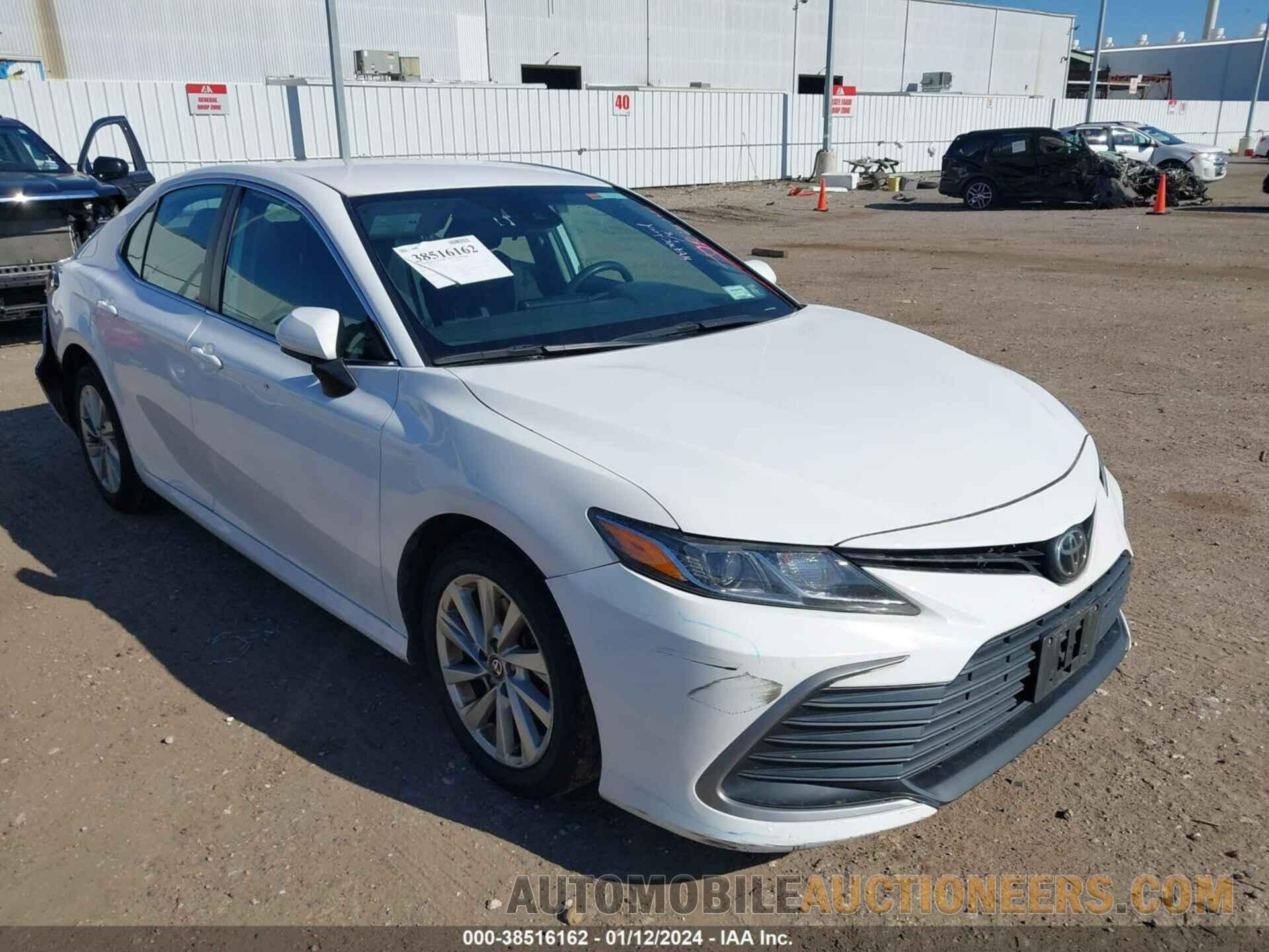 4T1C11AKXMU591223 TOYOTA CAMRY 2021