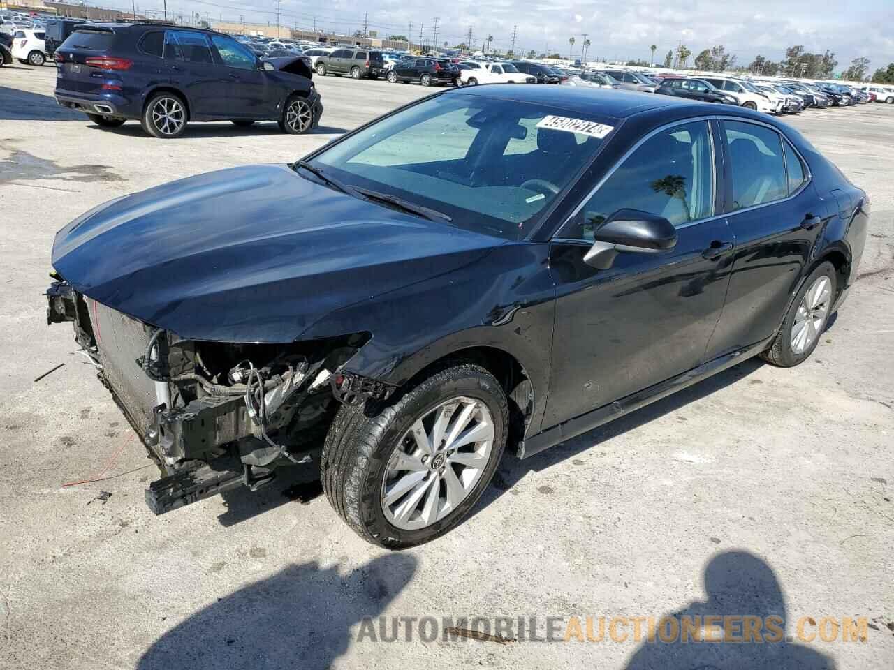 4T1C11AKXMU592372 TOYOTA CAMRY 2021