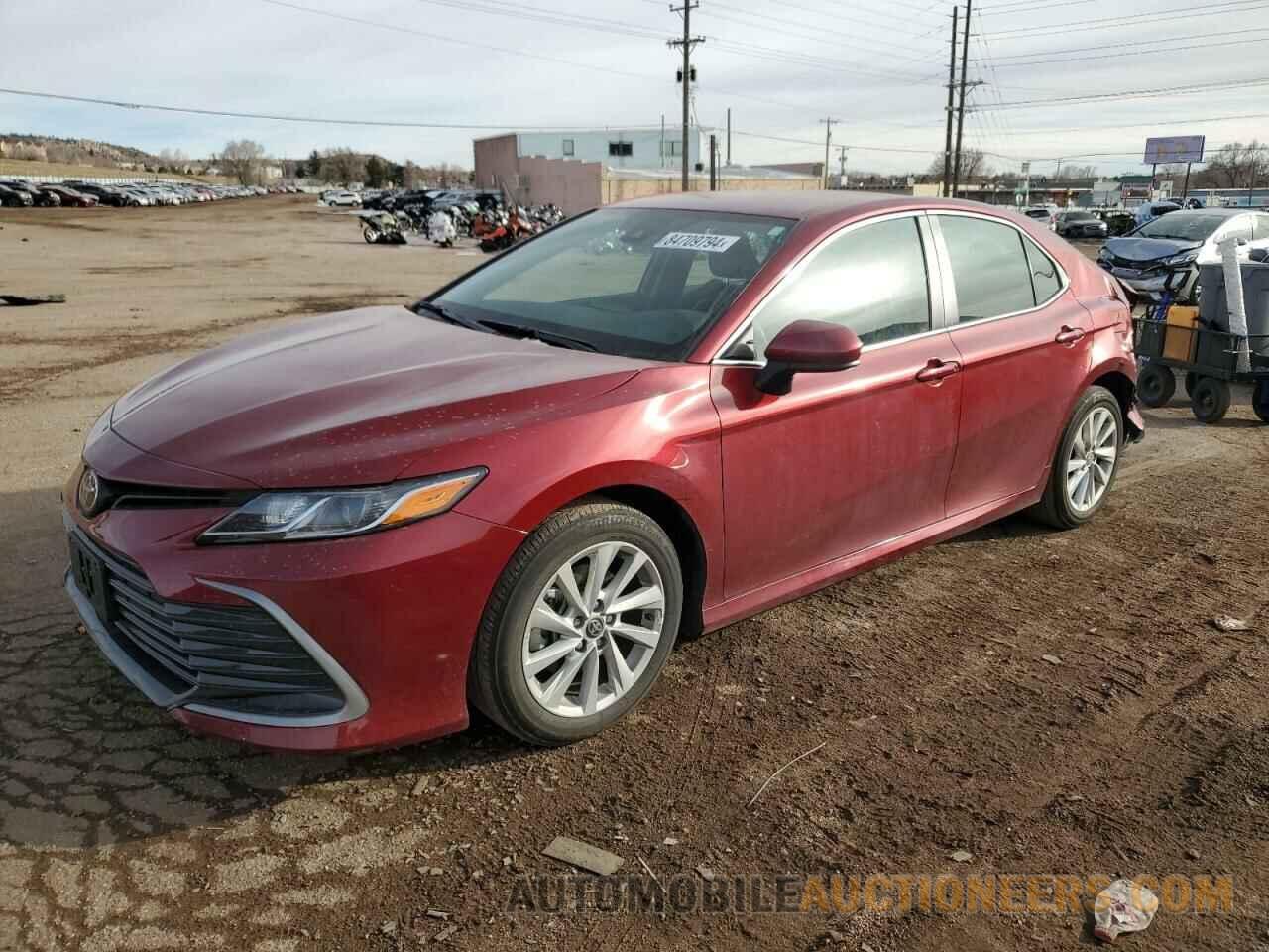 4T1C11AKXMU599791 TOYOTA CAMRY 2021