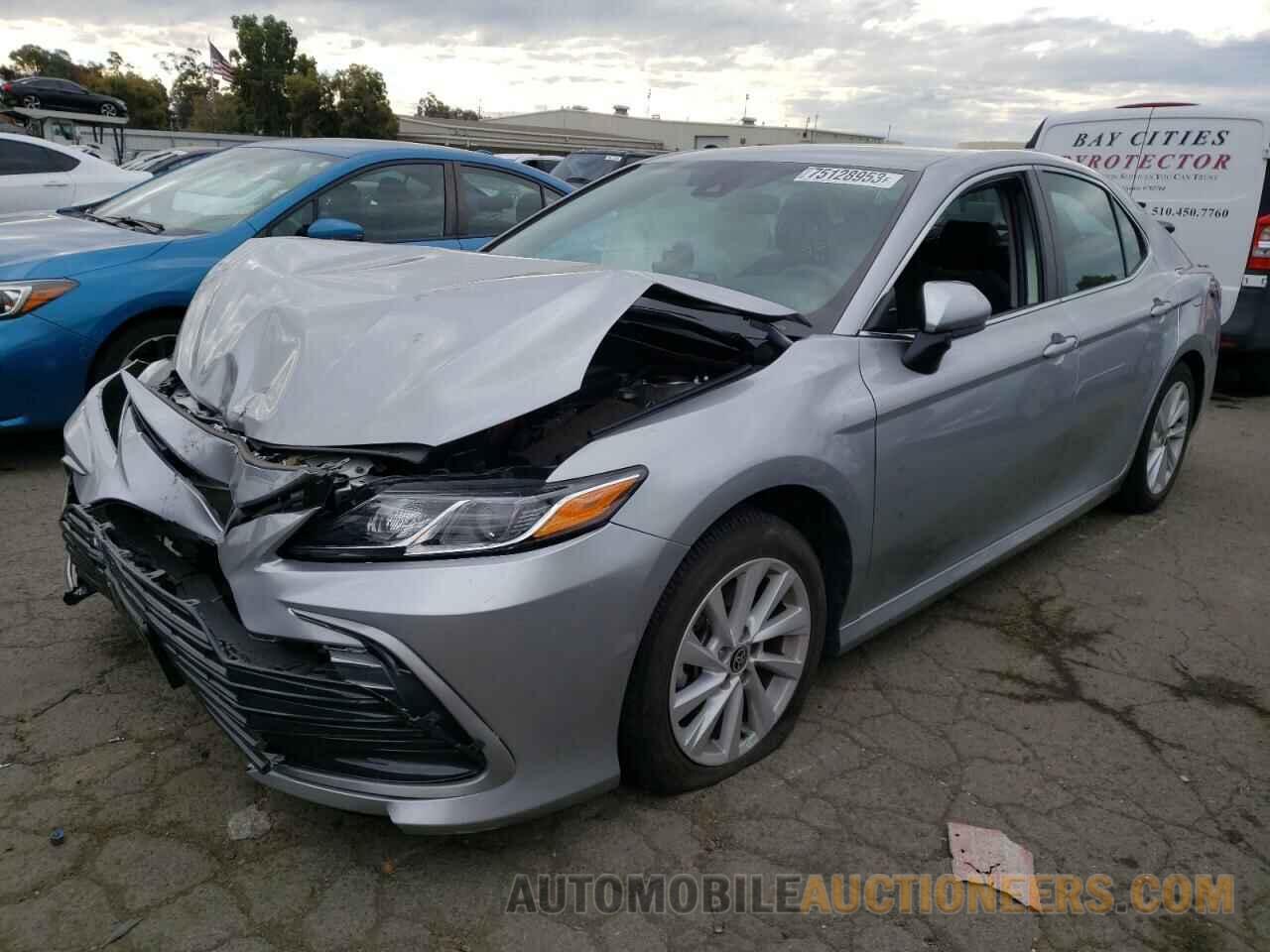 4T1C11AKXMU612765 TOYOTA CAMRY 2021