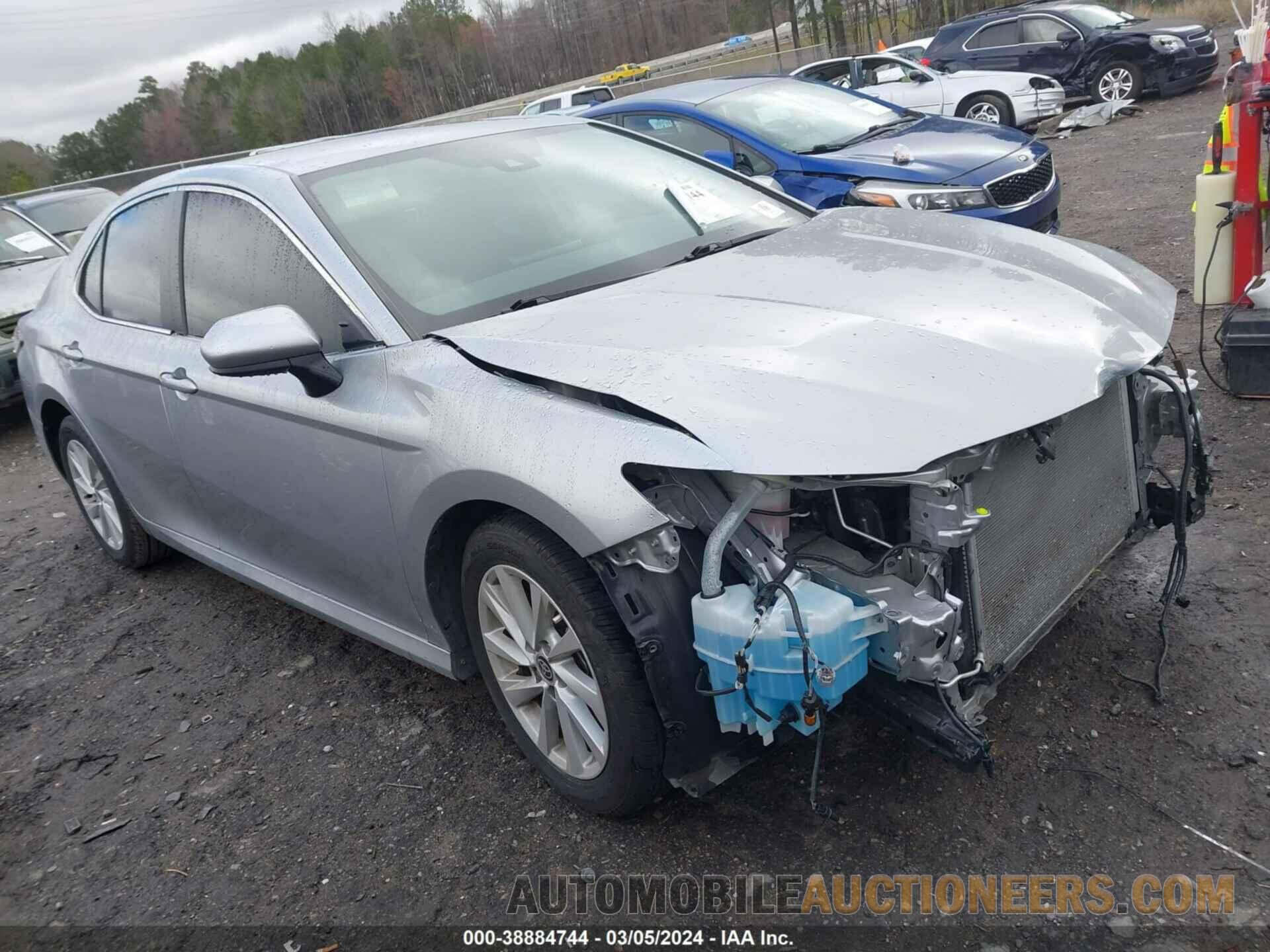 4T1C11AKXNU632614 TOYOTA CAMRY 2022