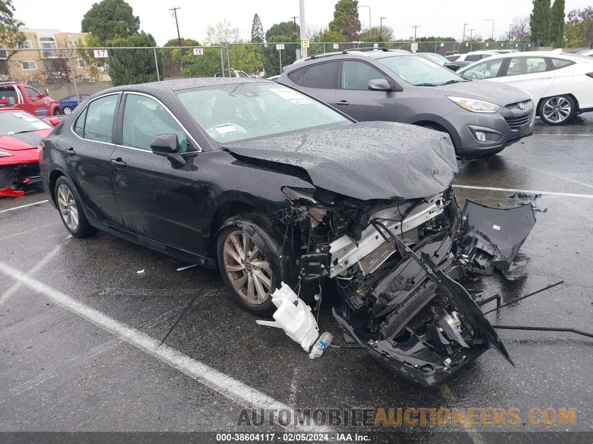 4T1C11AKXNU636646 TOYOTA CAMRY 2022