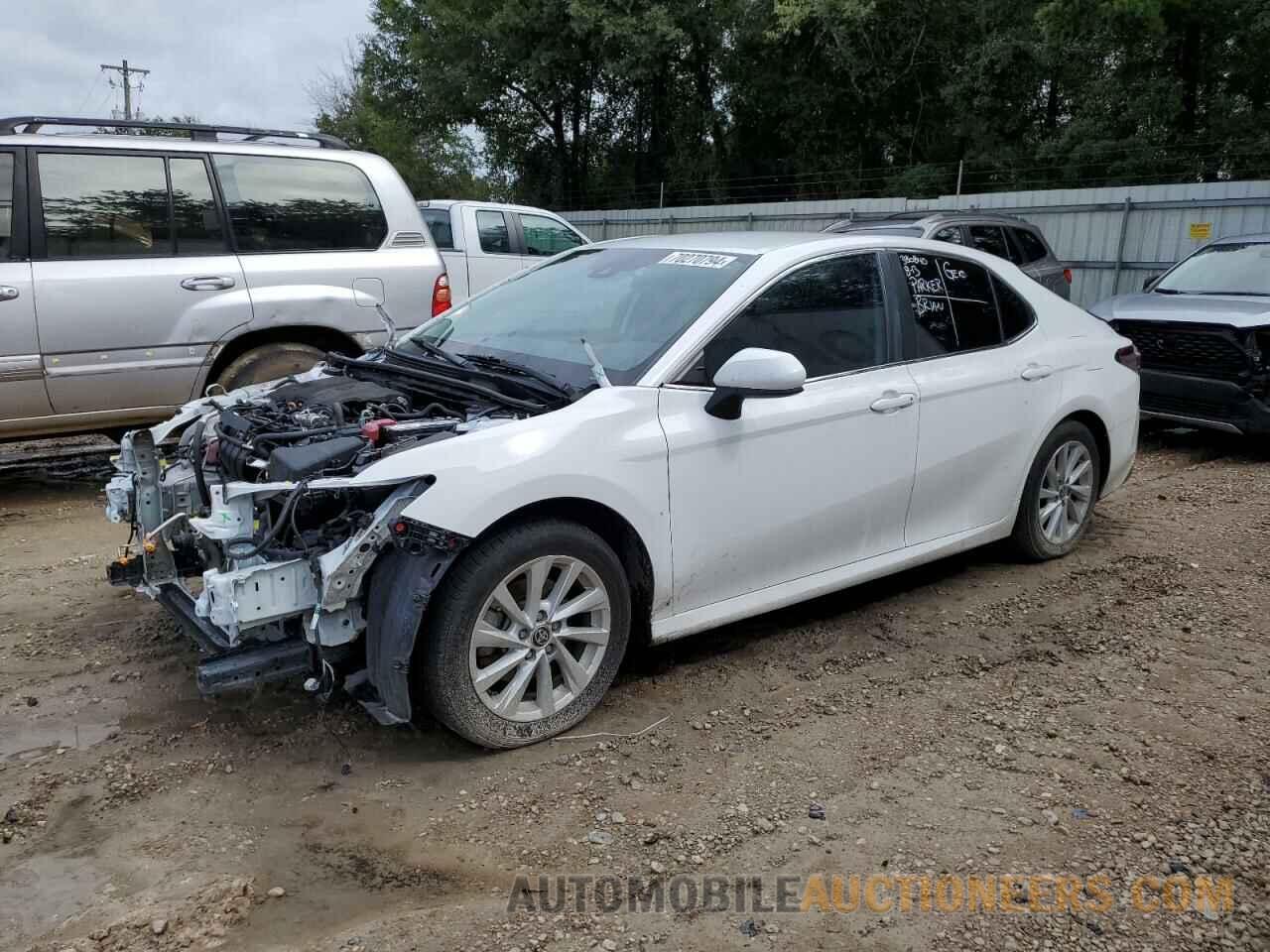 4T1C11AKXNU669890 TOYOTA CAMRY 2022