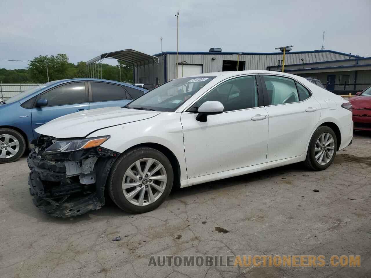 4T1C11AKXNU674555 TOYOTA CAMRY 2022